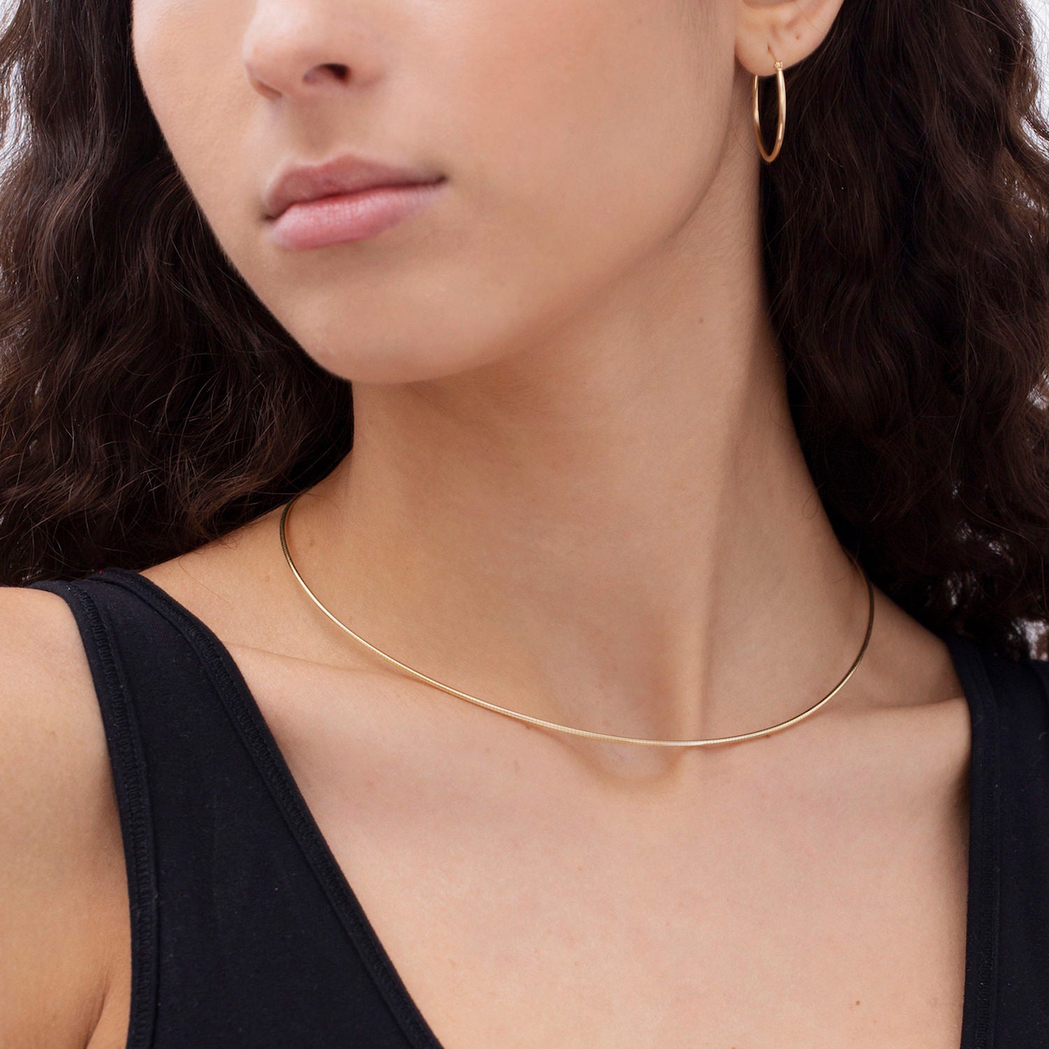 14K Gold Round Omega Necklace