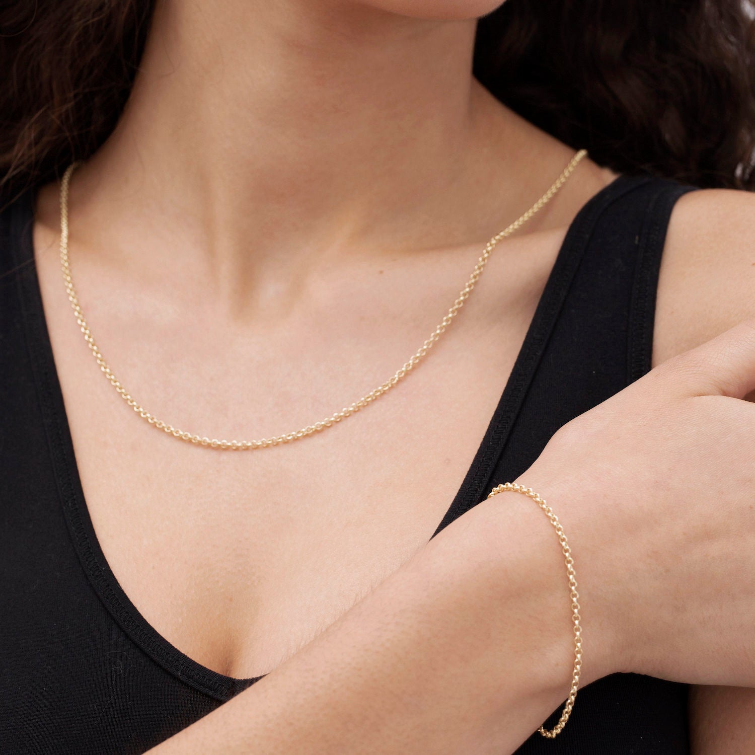 14K Gold Thin Rolo Bracelet