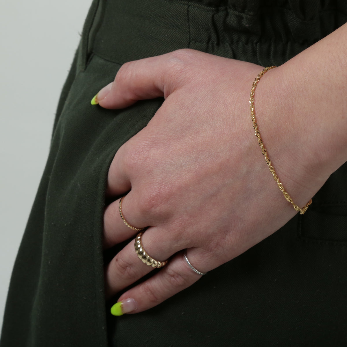 14K Yellow Gold 2.5mm Diamond-Cut Rope Chain Bracelet