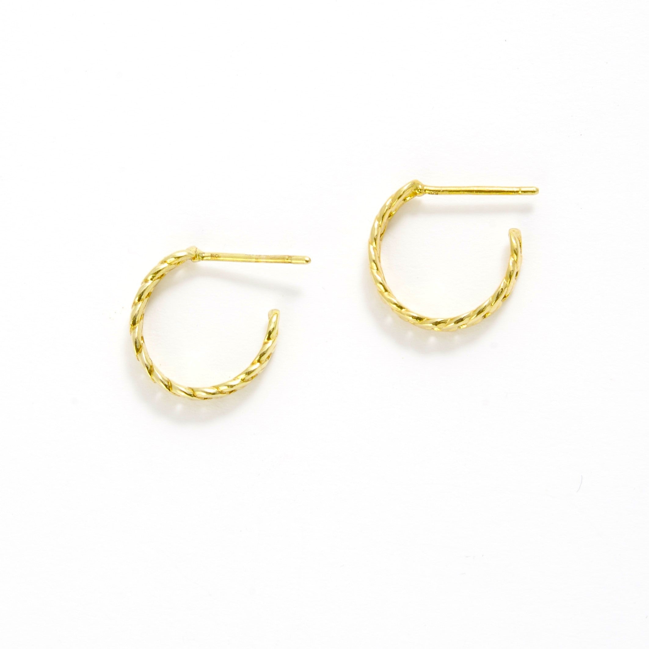 14K Yellow Gold Curb Design C-Hoop Earrings