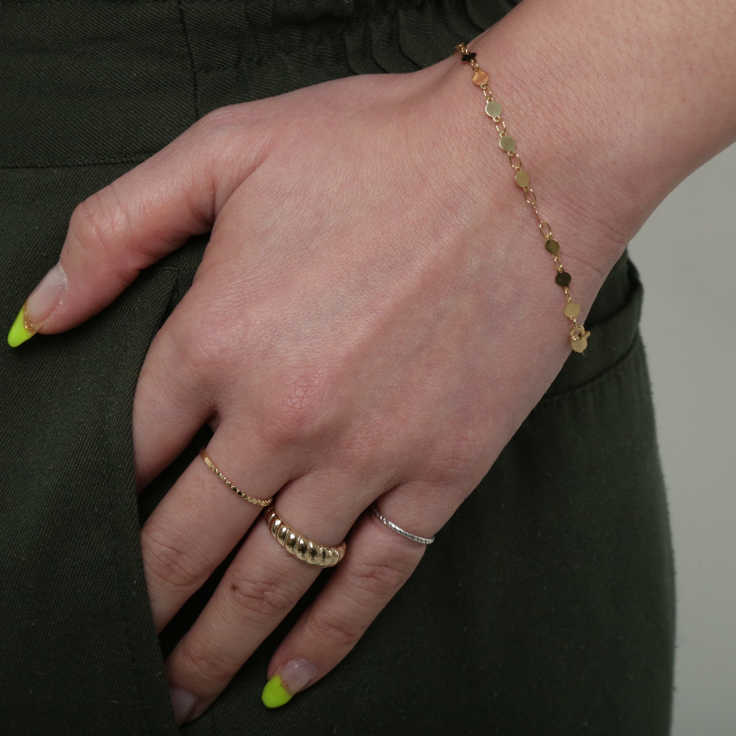 14K Gold Round Mirror Link Bracelet