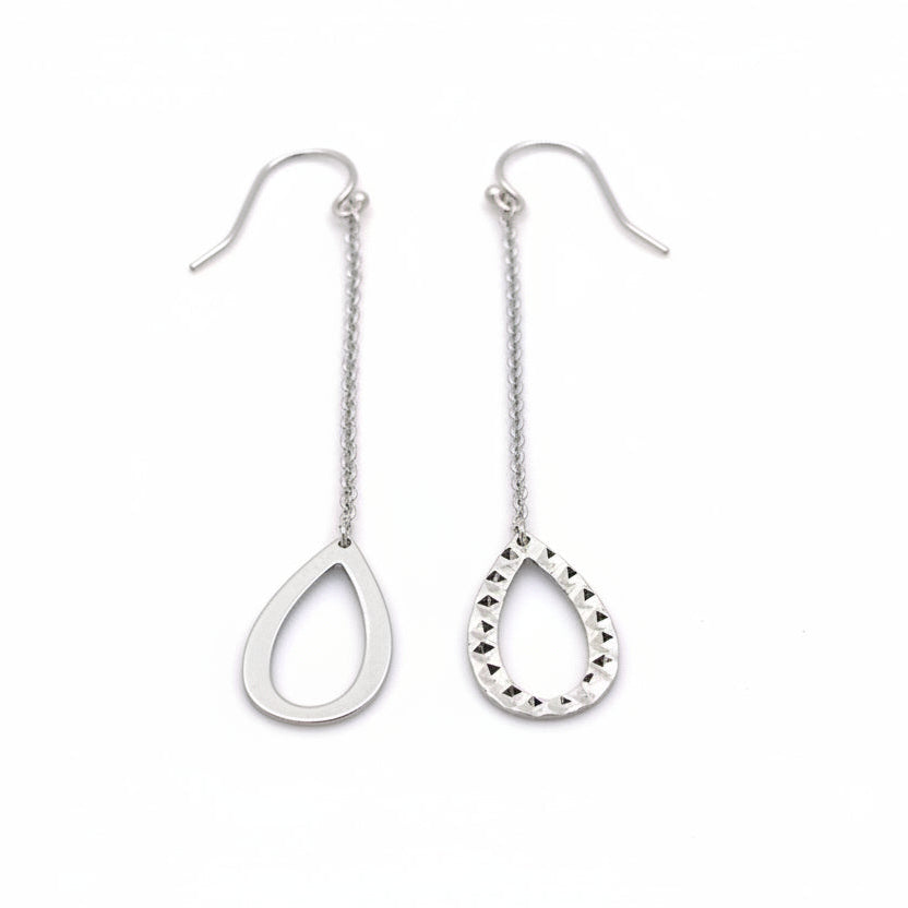 14K Gold Pear Shaped Drop Chain Earrings