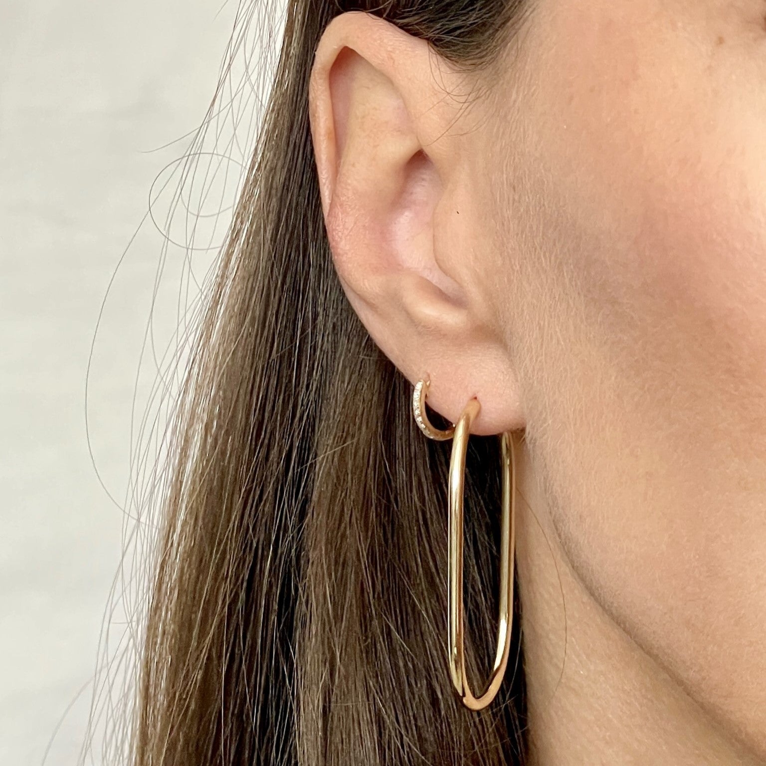 14K Yellow Gold Large Endless Oval Hoop Earrings