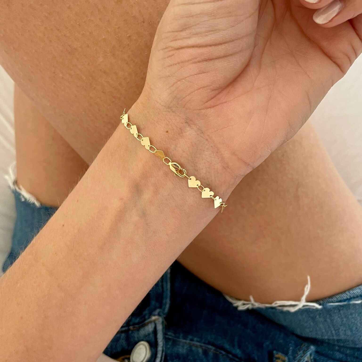 14K Yellow Gold Bracelet Heart Mirror Link Chain – Timeless, Durable & Elegant