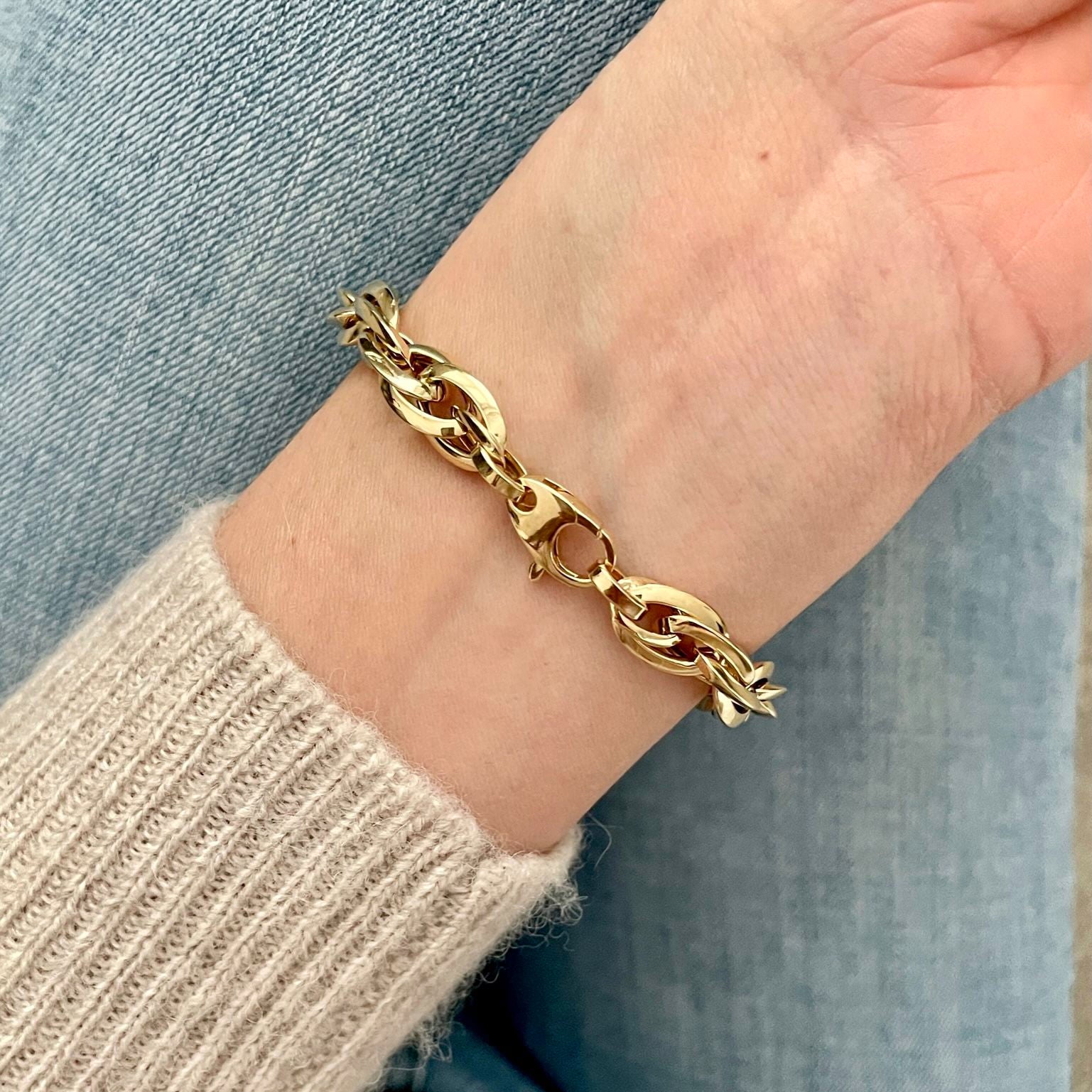 14K Yellow Gold Chunky Interlocking Double Oval Link Bracelet