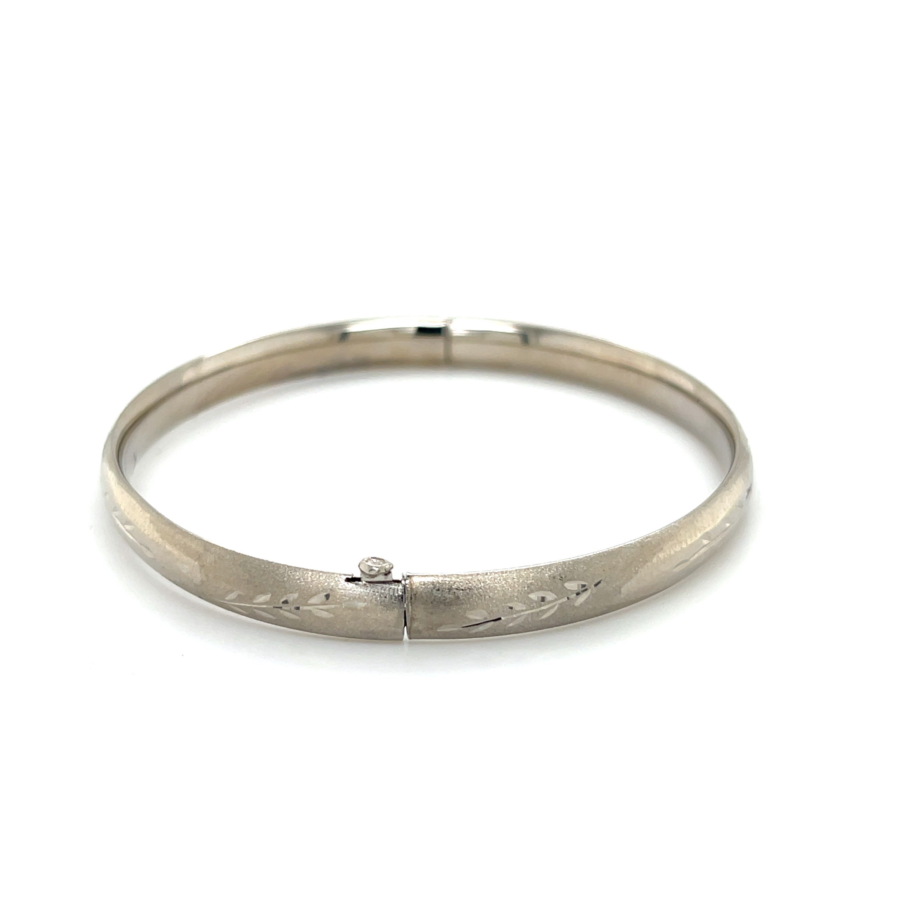 14K WHITE GOLD TEXTURED BANGLES