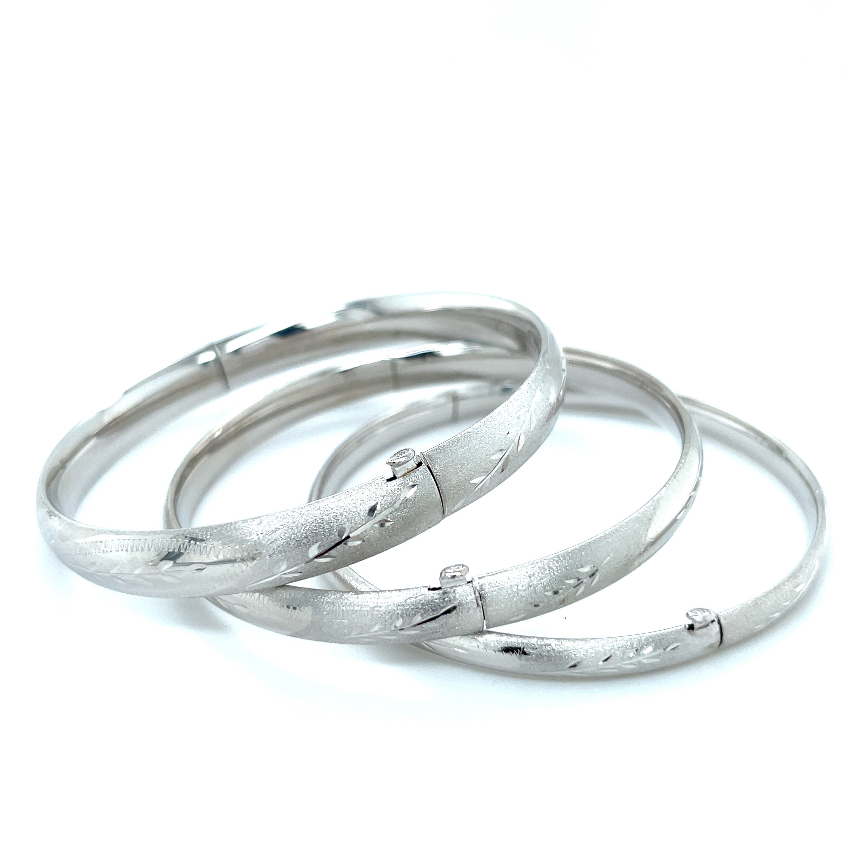 14K WHITE GOLD TEXTURED BANGLES