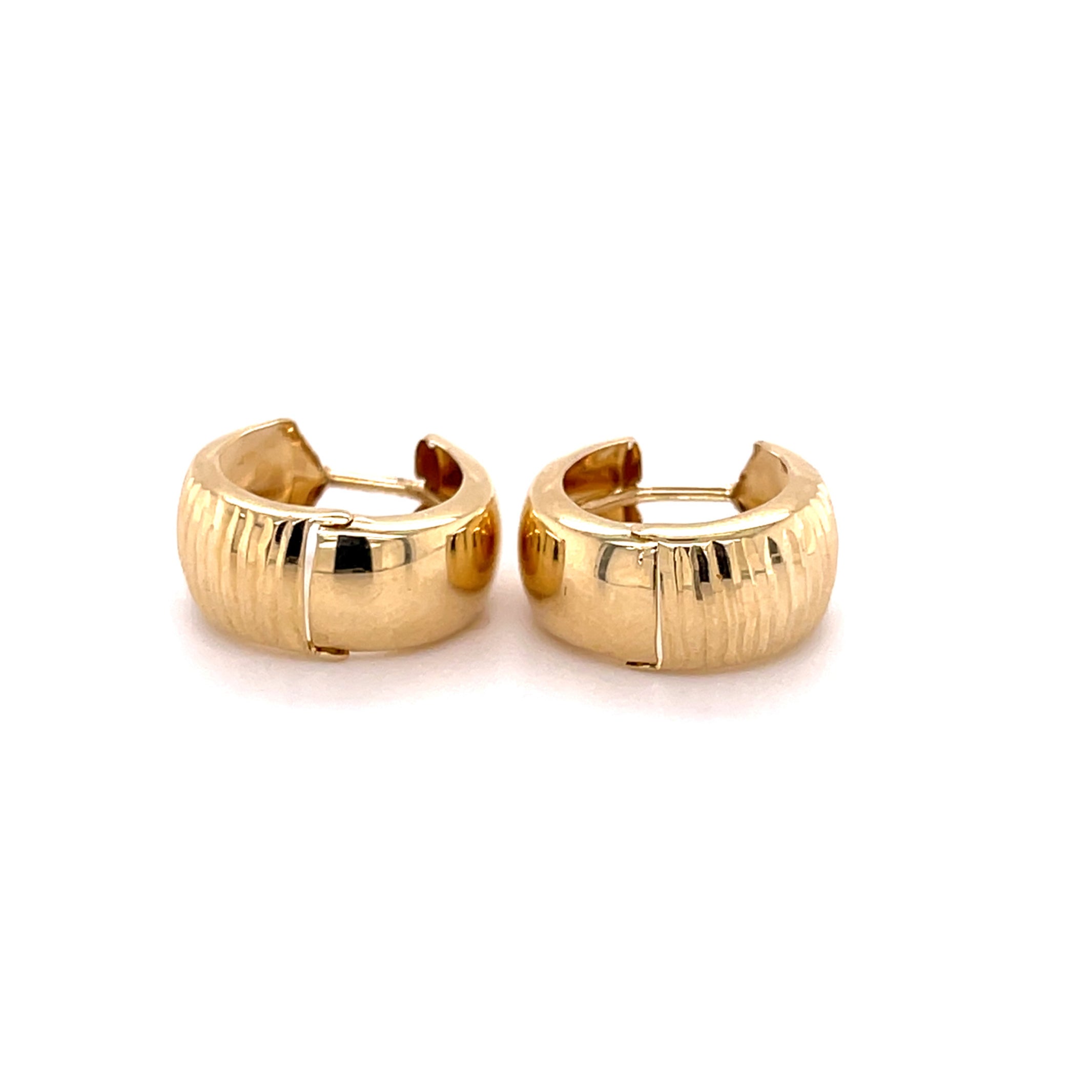 14K Gold Polished And Textured Huggie Earrings