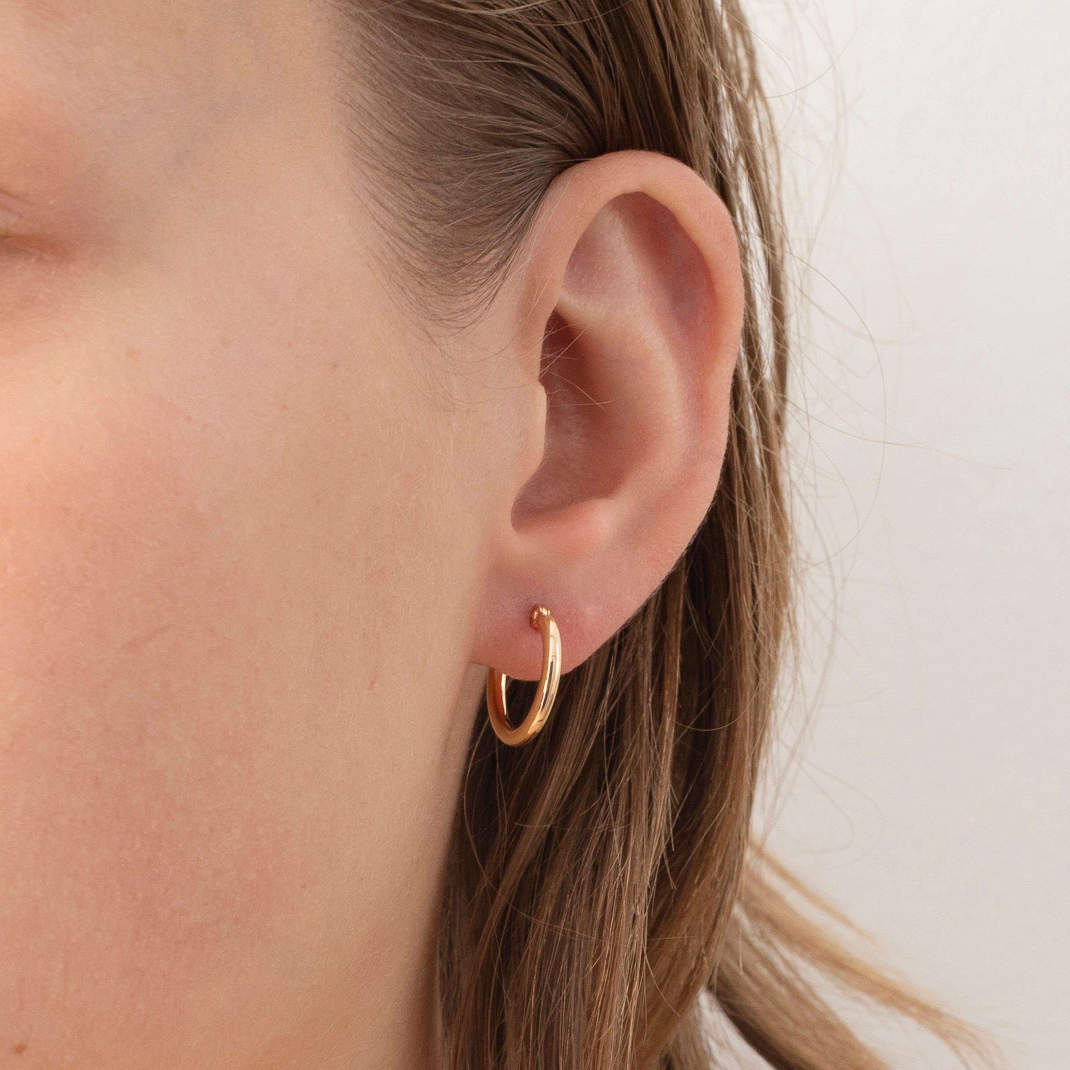 14K Yellow Gold Classic Small Hoop Earrings, 15mm x 2mm