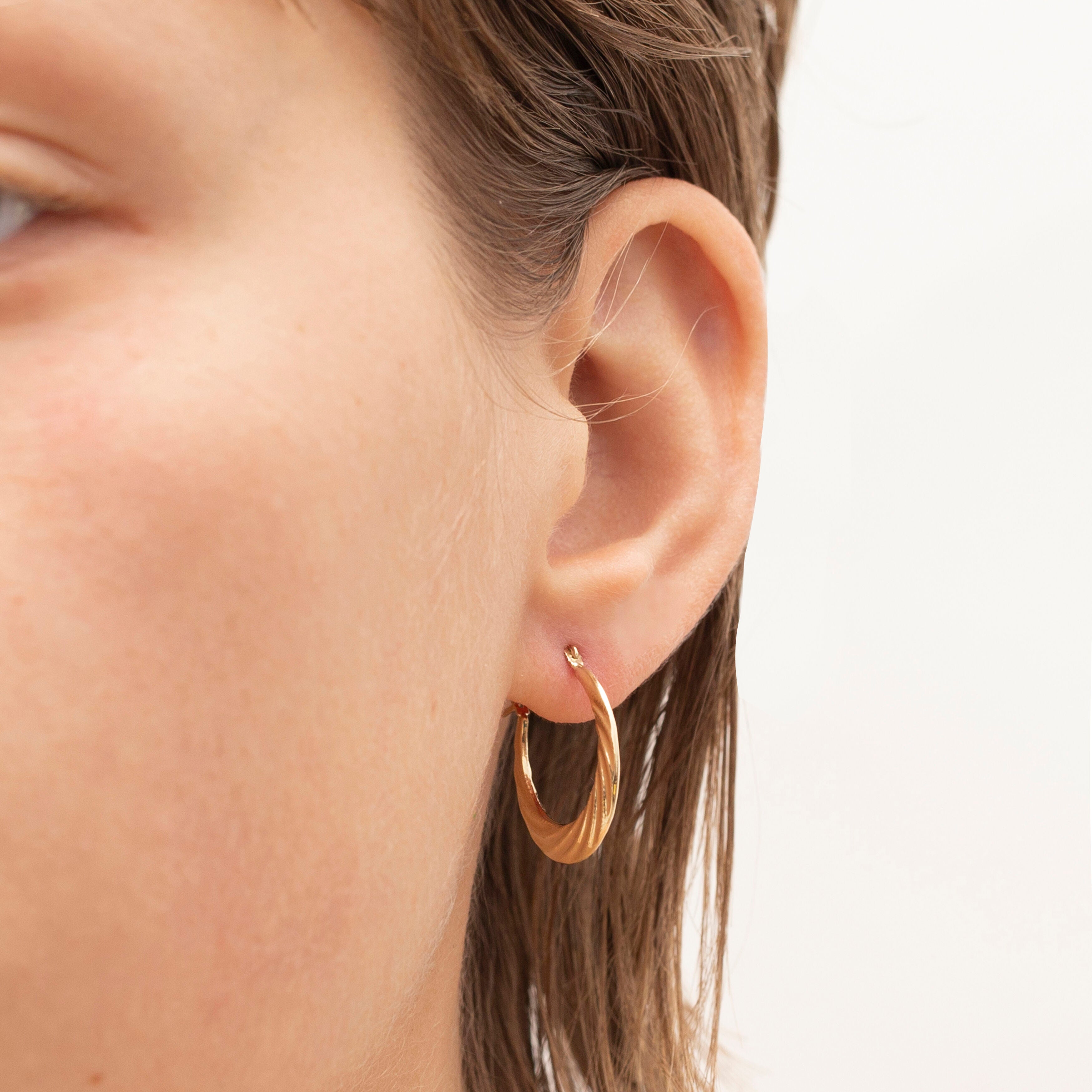 14K Gold Twist Milgrain Hoop Earrings