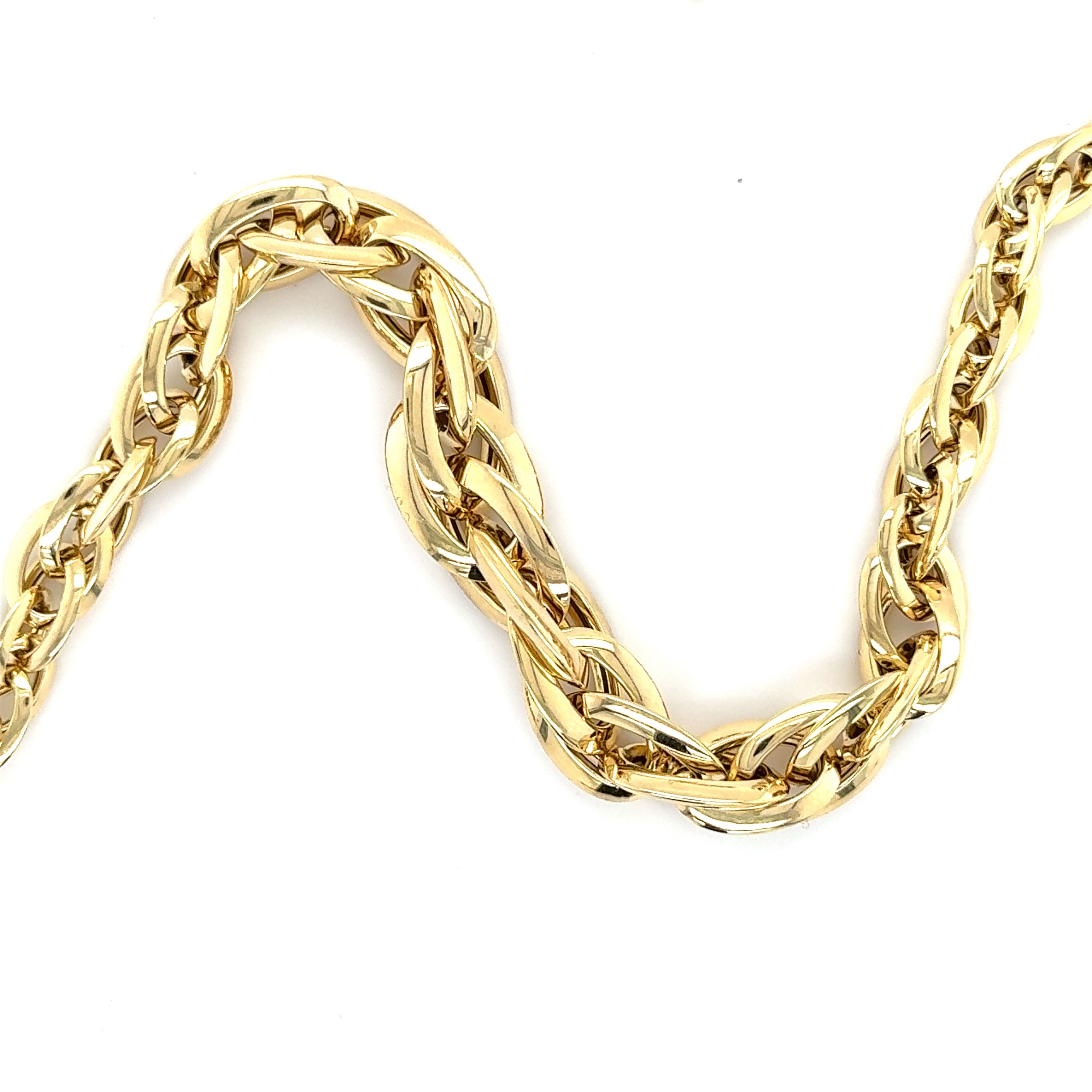 14K Gold Chunky Graduated Interlocking Oval Link Necklace