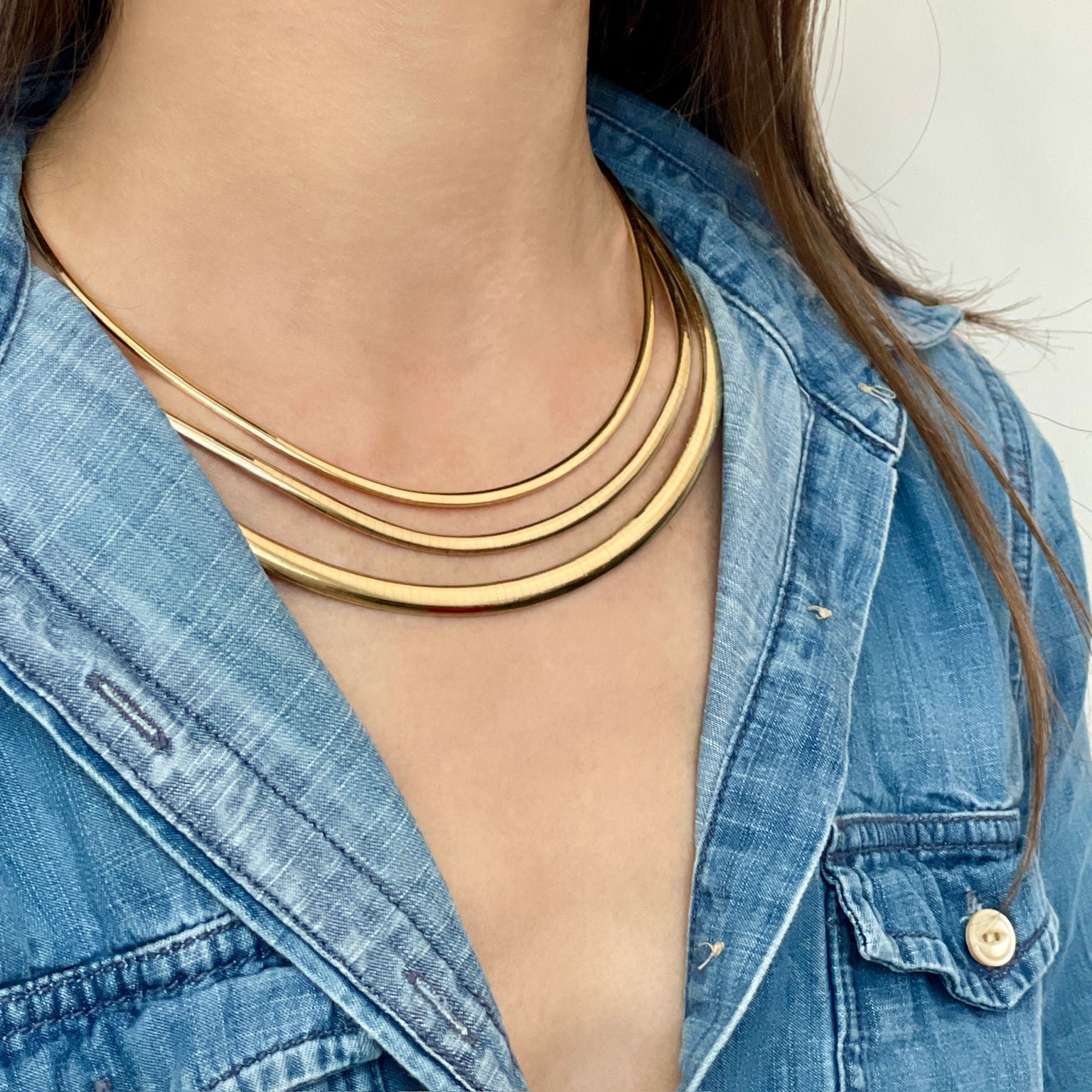 14K SOLID YELLOW GOLD OMEGA NECKLACE