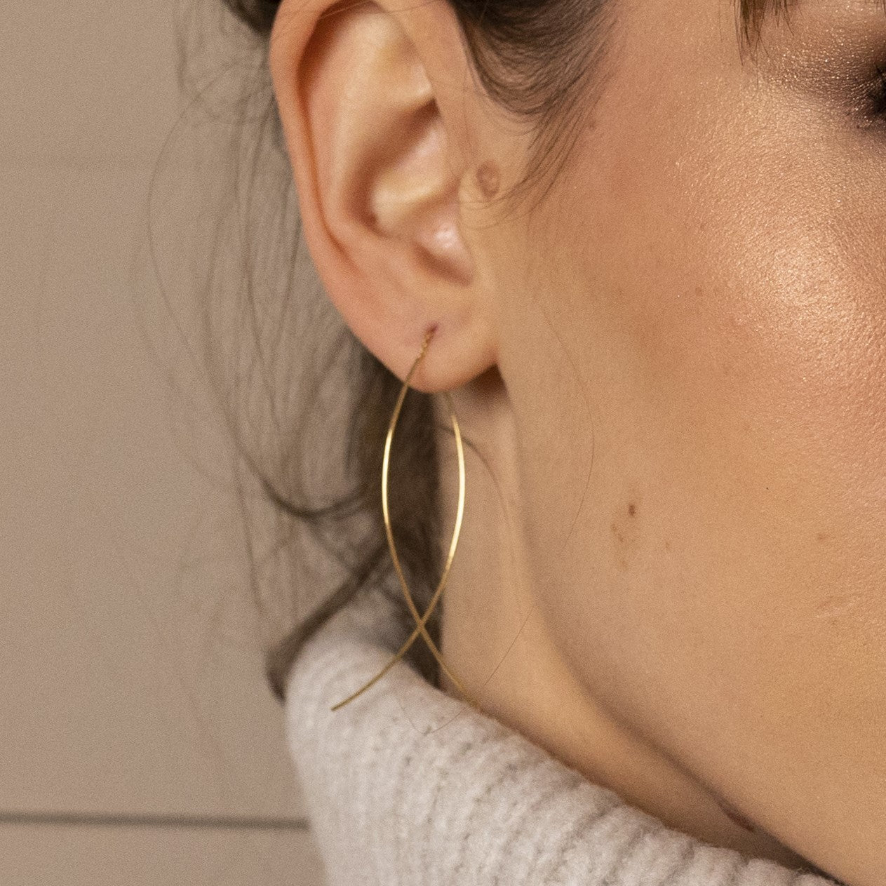 14K Gold Curved Bar Threader Earrings