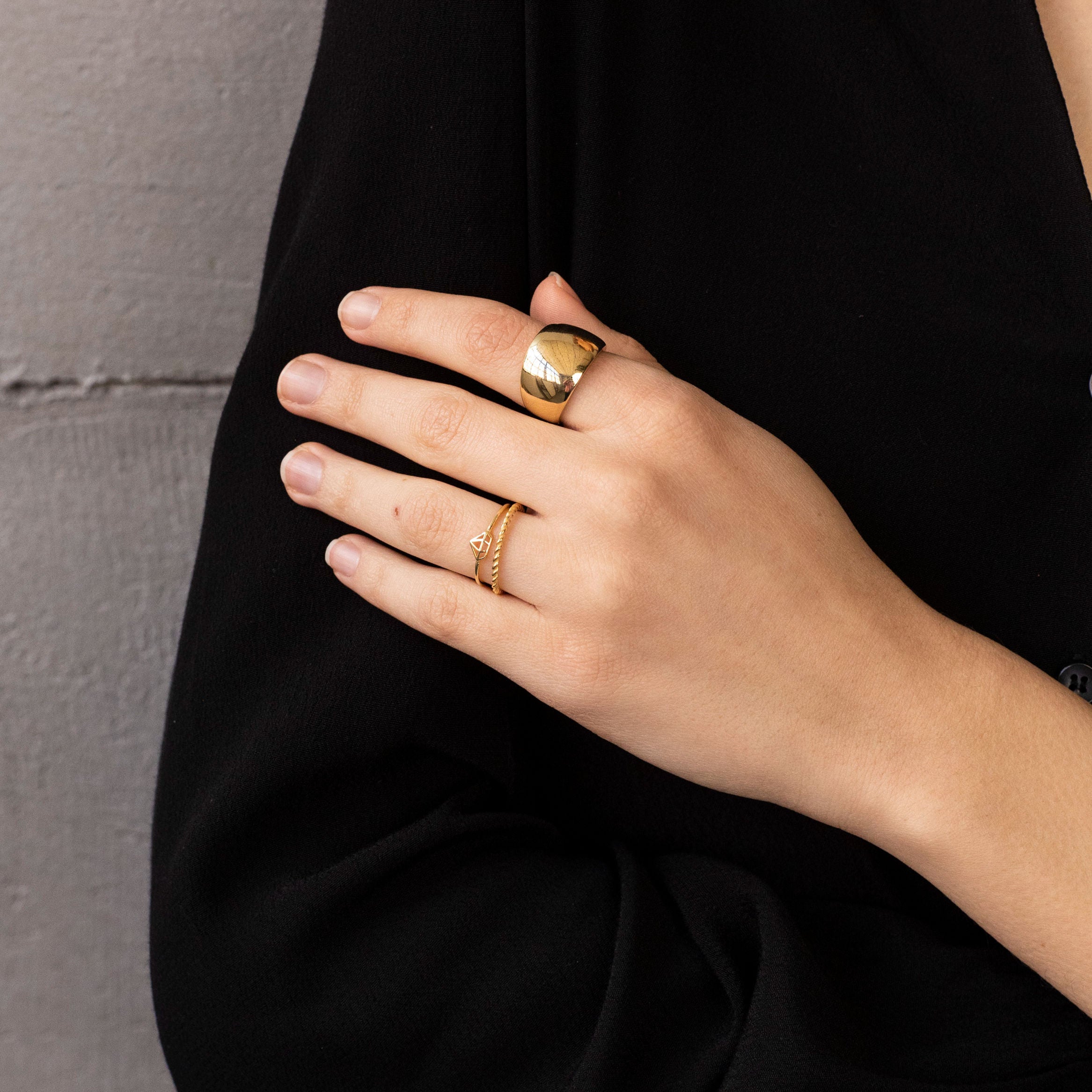 14K Gold Diamond Shape Ring