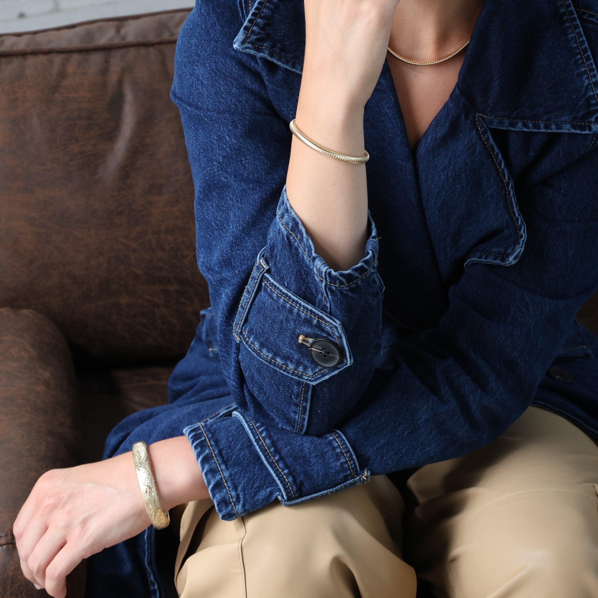 14K Solid Gold Engraved Bangle Bracelet – Floral, Detailed, Elegant Design