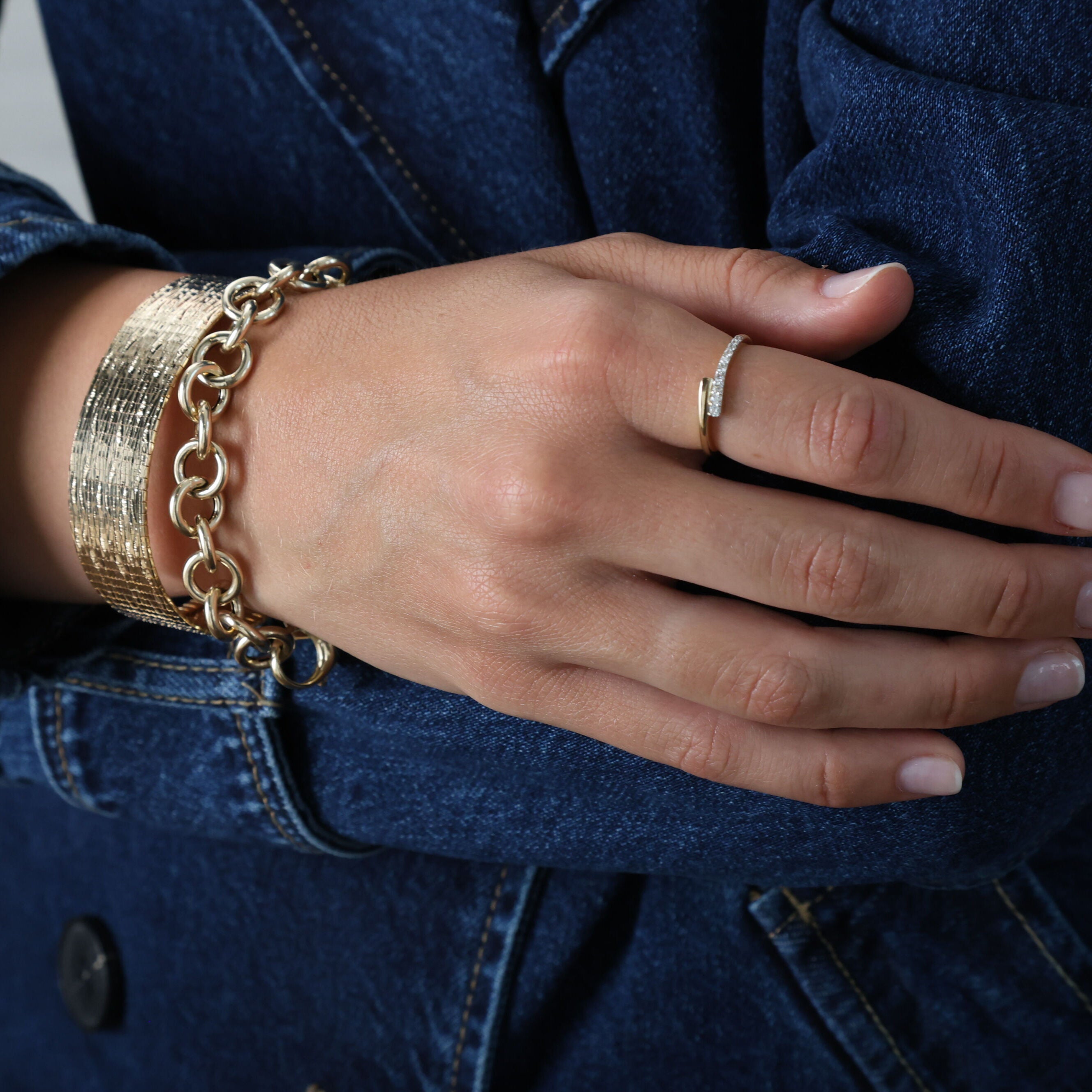 14K Yellow Gold Thick Omega Chain Bracelet – Bold, Timeless, Elegant