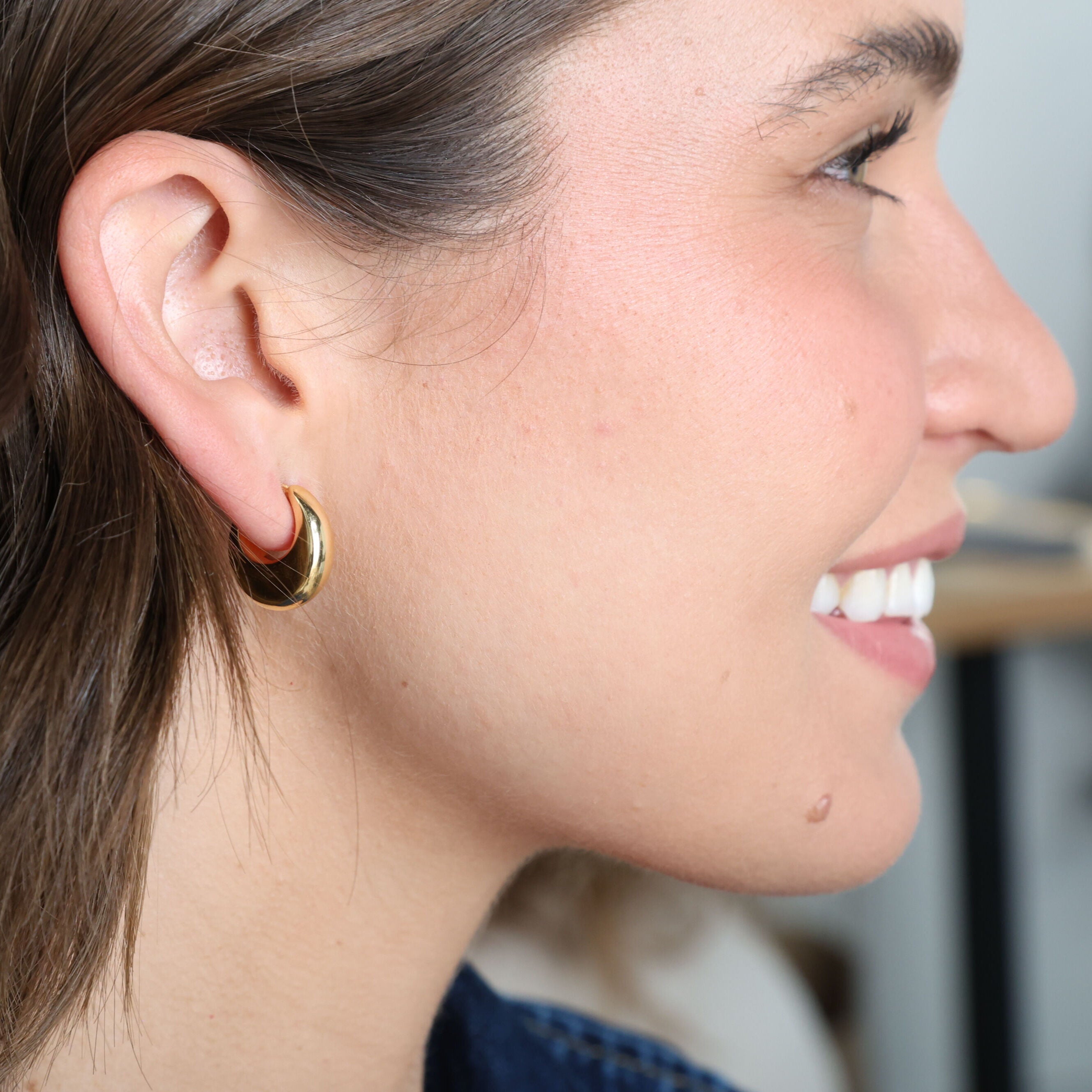 14K Gold Small Tapered Hoops