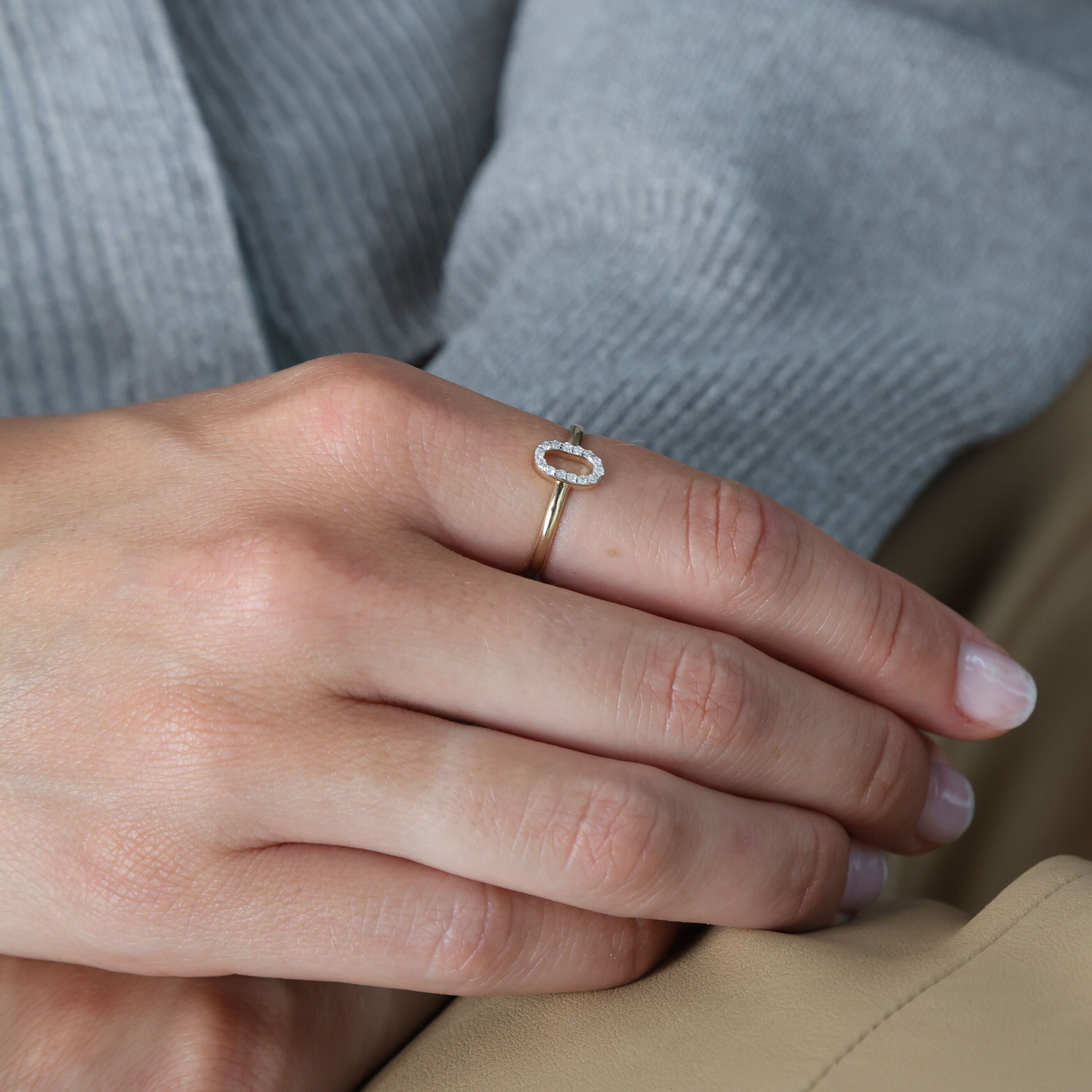 Diamond Small Oval Stud Earrings In 14K Gold