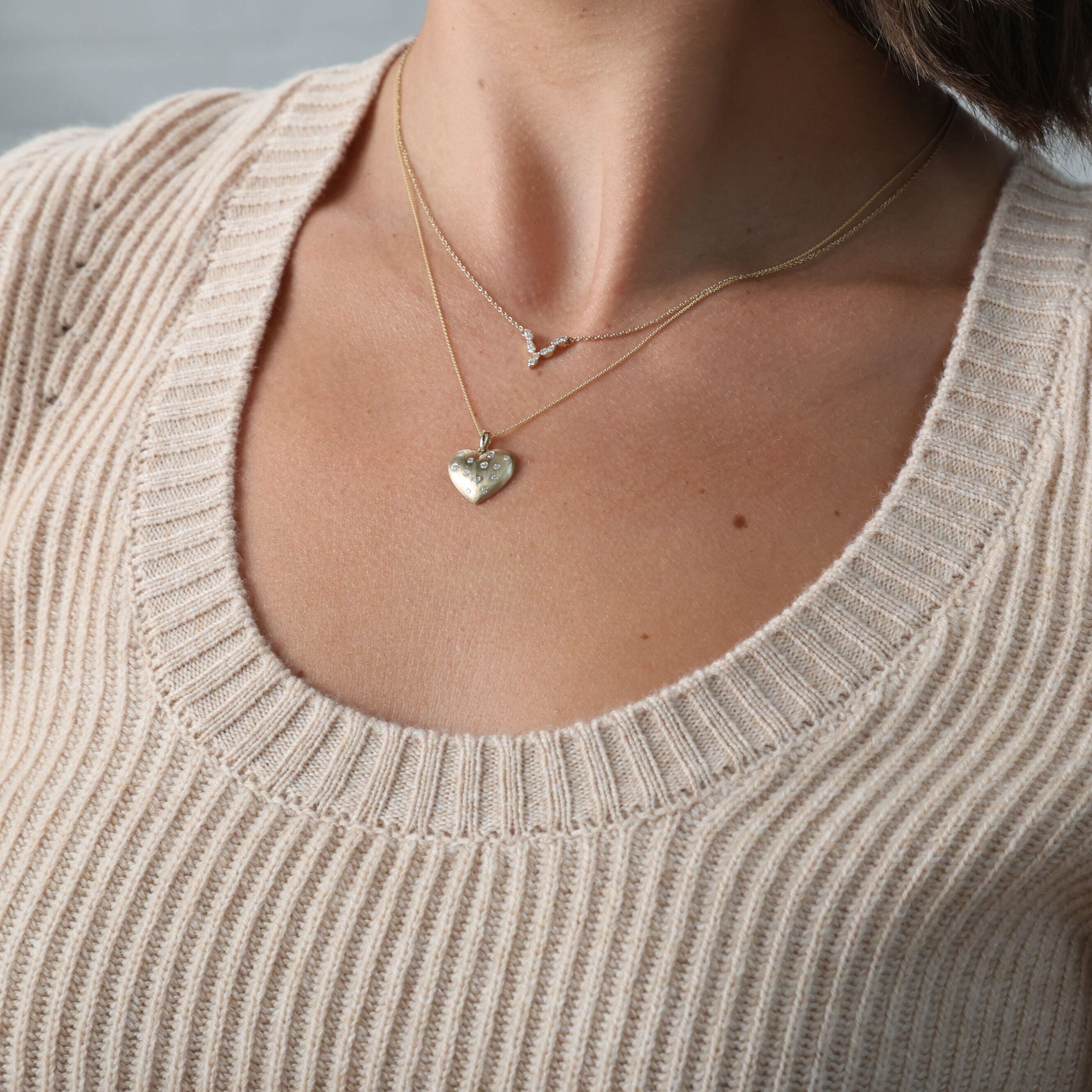 14K Gold Scattered Diamond Puffed Heart Pendant Necklace