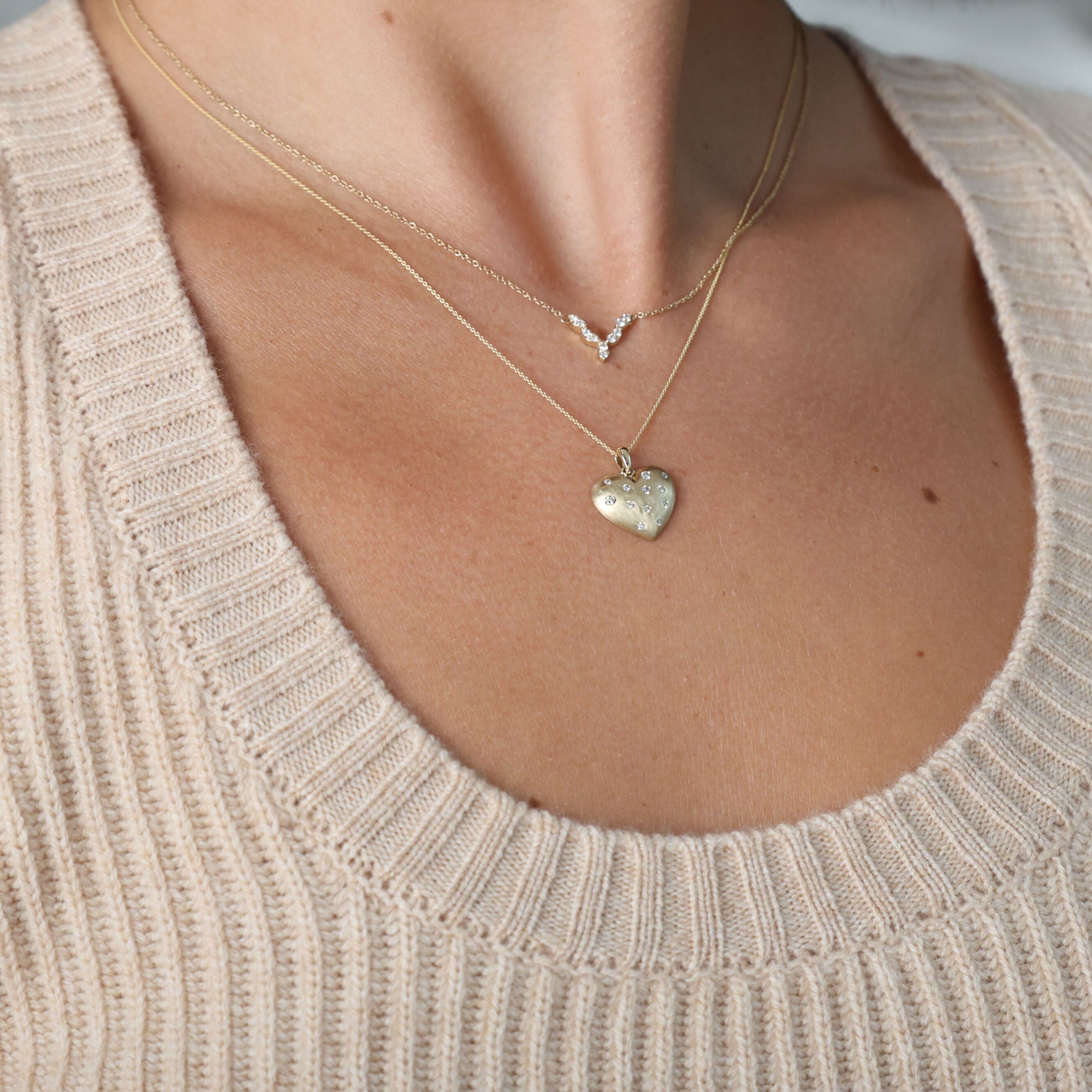 14K Gold Scattered Diamond Puffed Heart Pendant Necklace