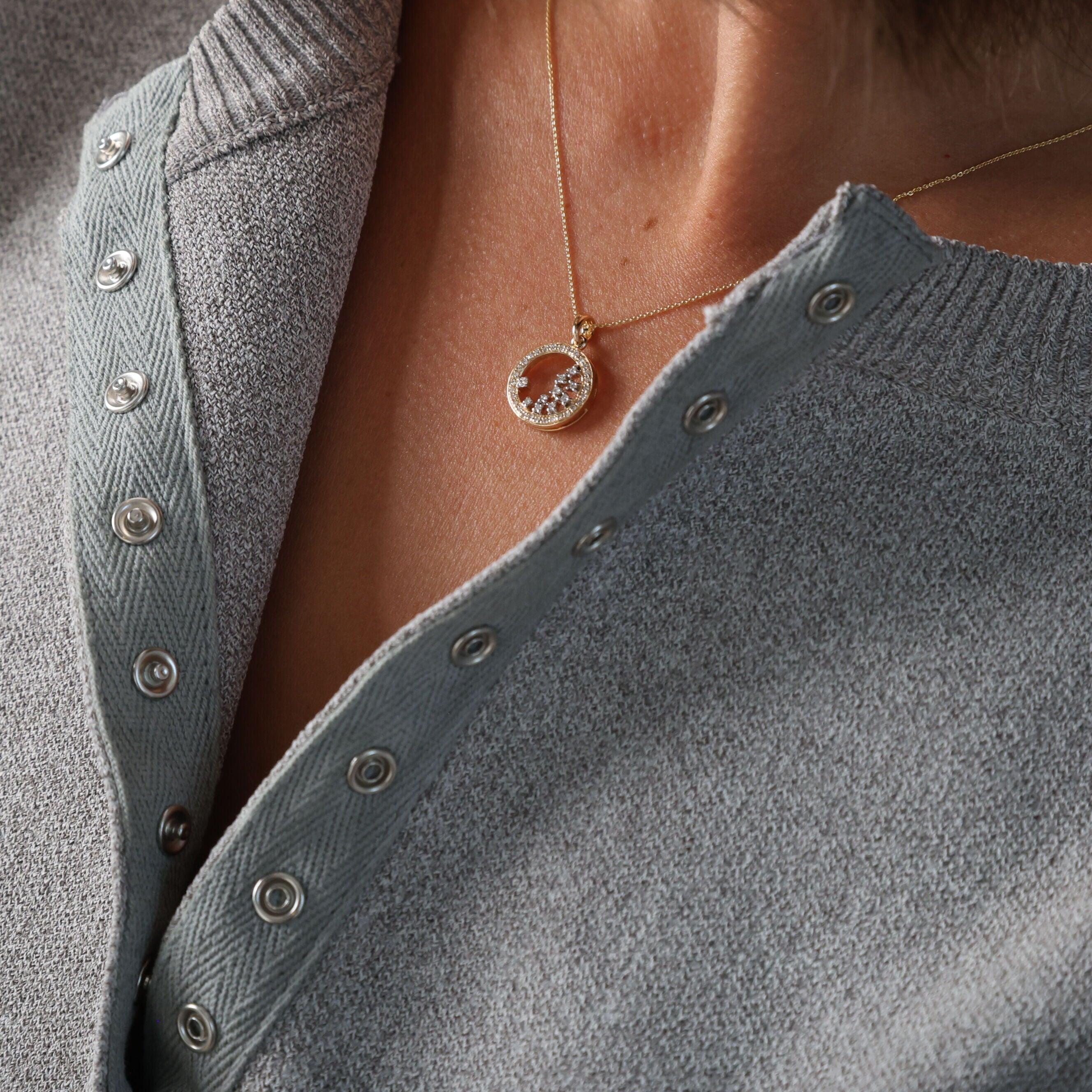 14K Gold Diamond Scatter Circle Pendant Necklace
