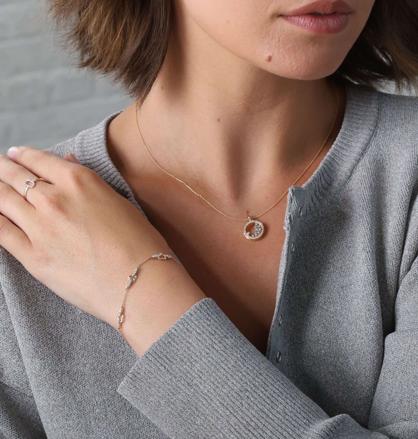 14K Gold Diamond Scatter Circle Pendant Necklace