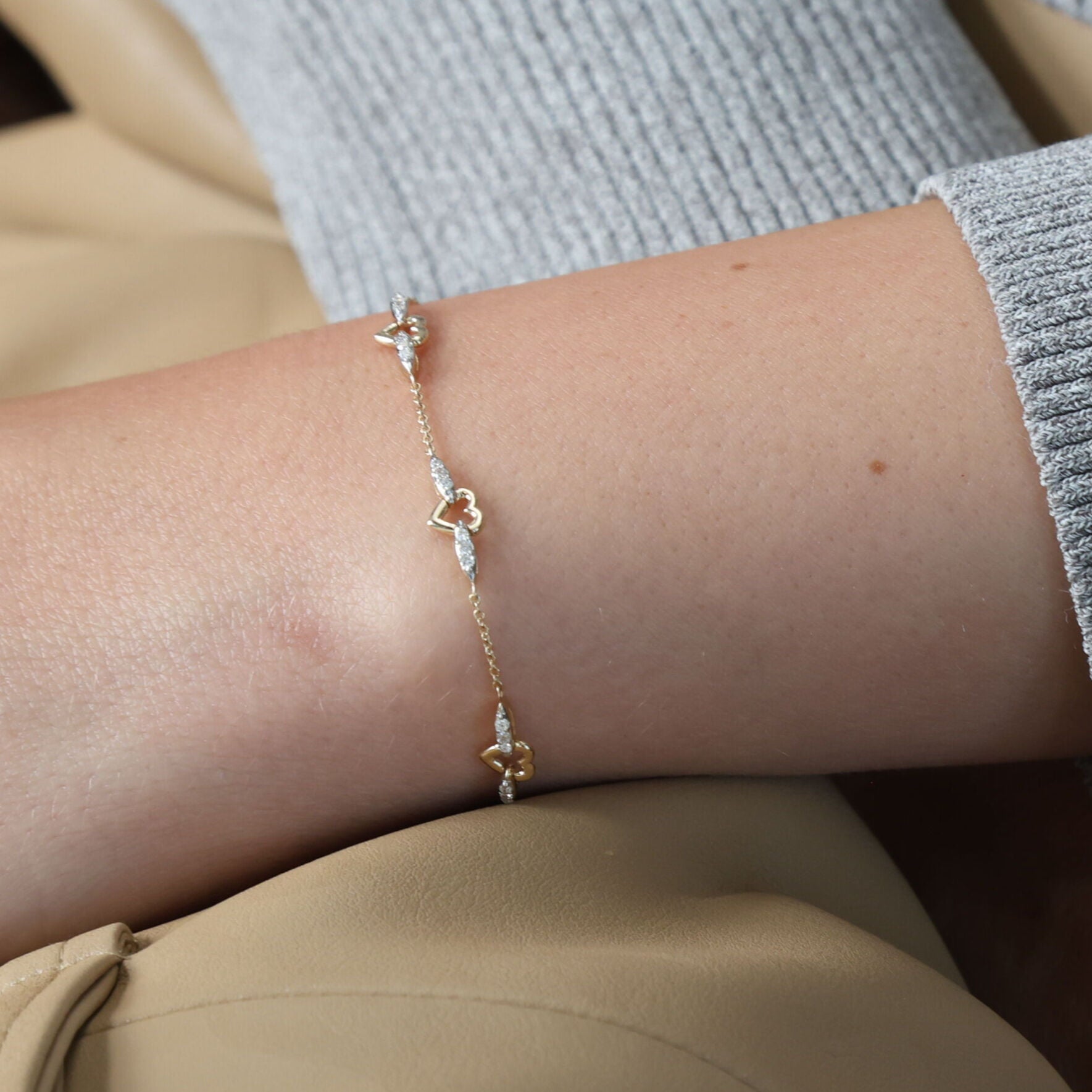 14K Gold Diamond Open Heart & Marquise Station Bracelet
