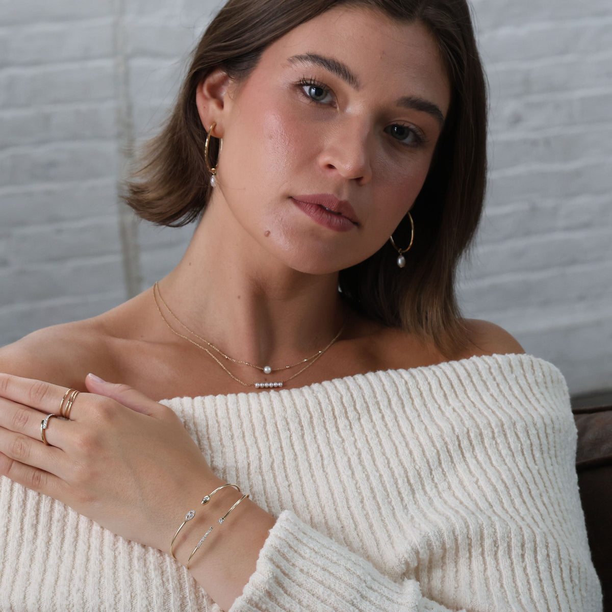 14K Yellow Gold Pearl Bar Necklace