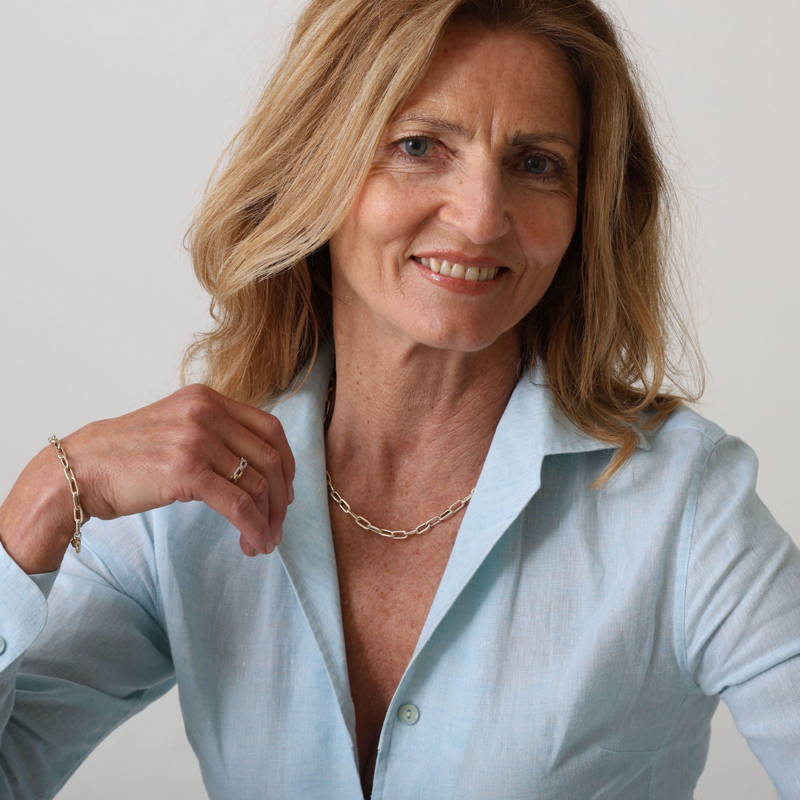 14K Gold Paperclip Necklace With Engravable Mini Charm