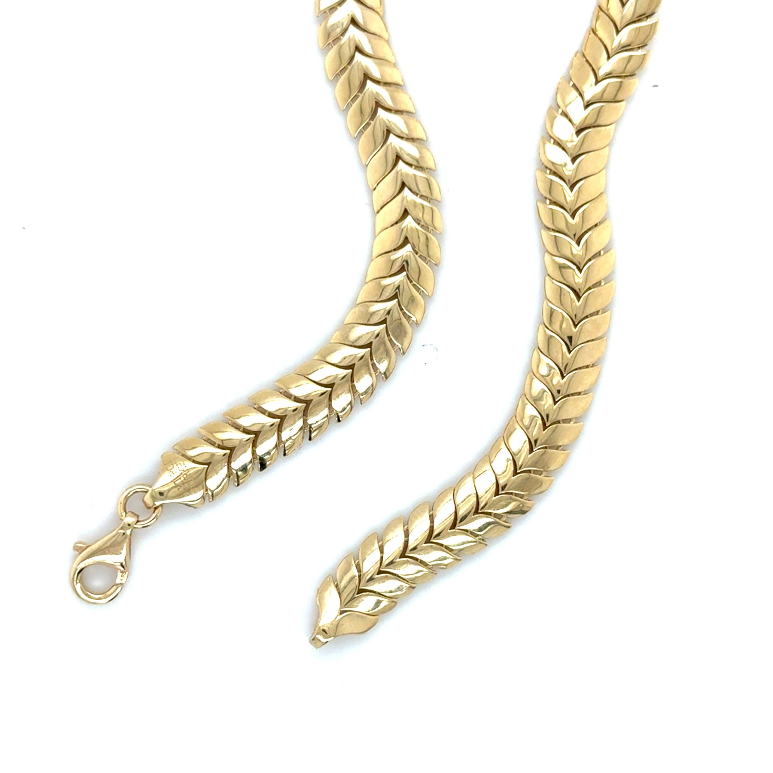 14K Solid Gold Chevron Link Chain Bracelet – Bold, Versatile, and Elegant
