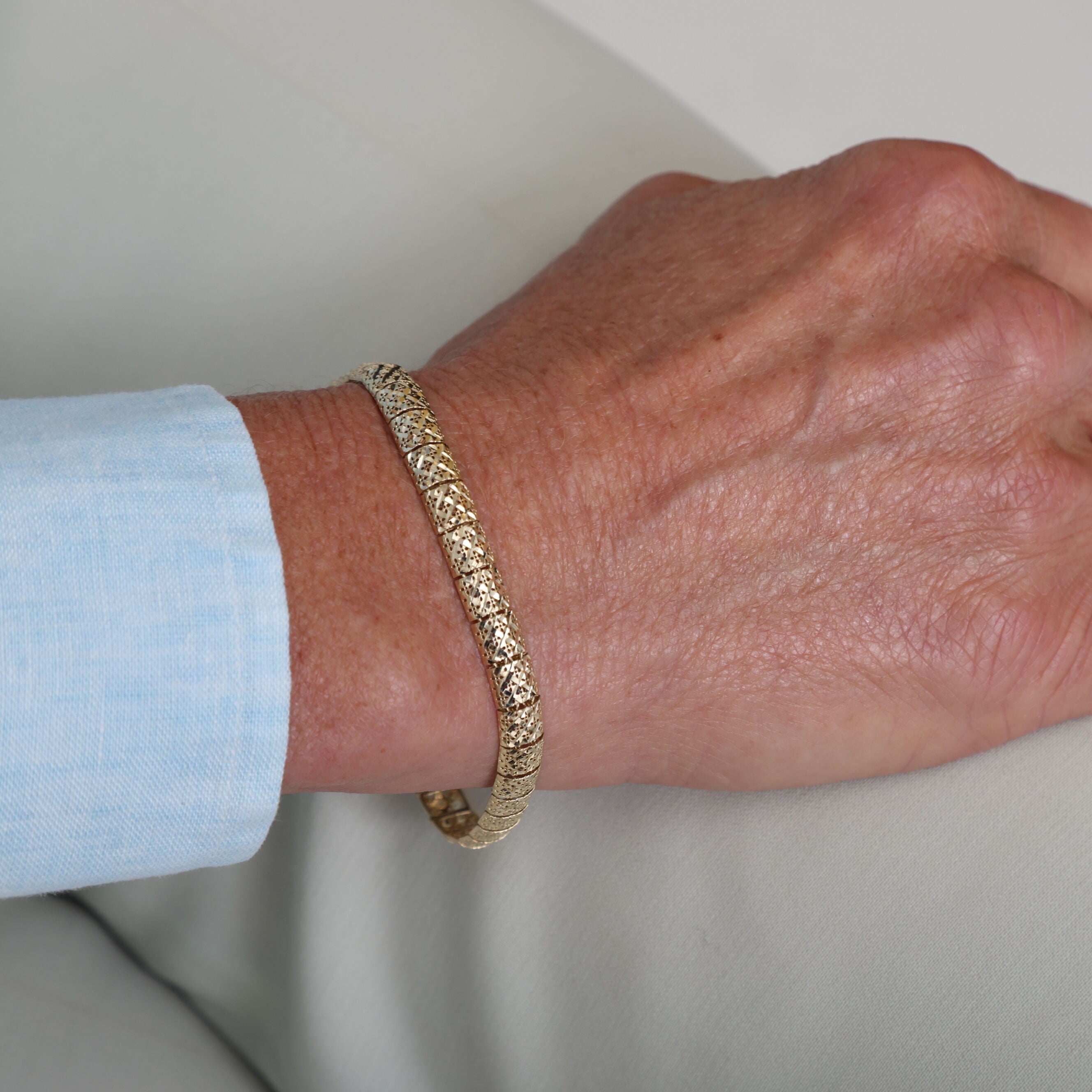 10K Gold Square Link Bracelet 7.25" Pierced Work