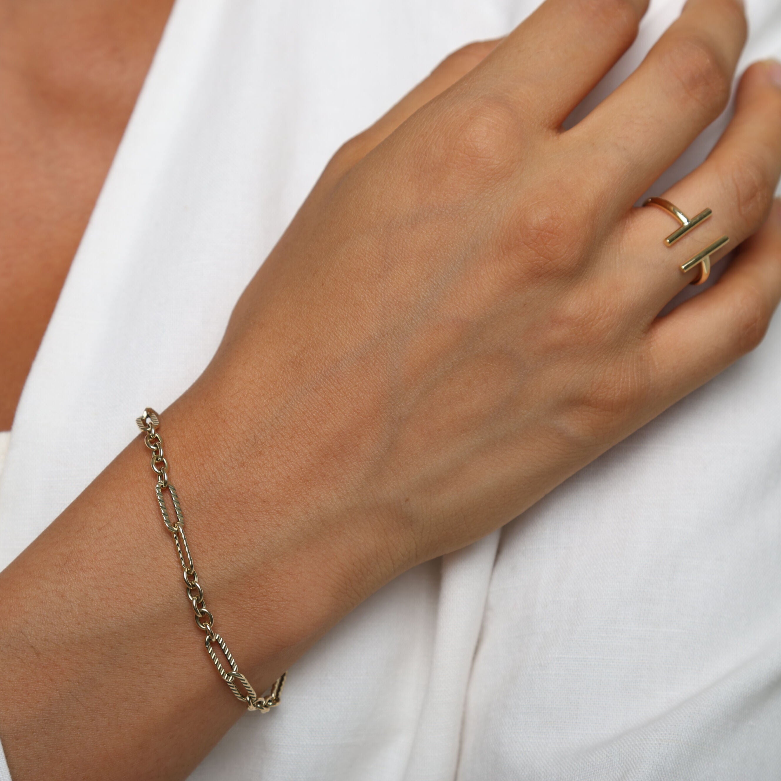 14K Gold Paperclip And Round Link Bracelet: 7" - Made In Italy