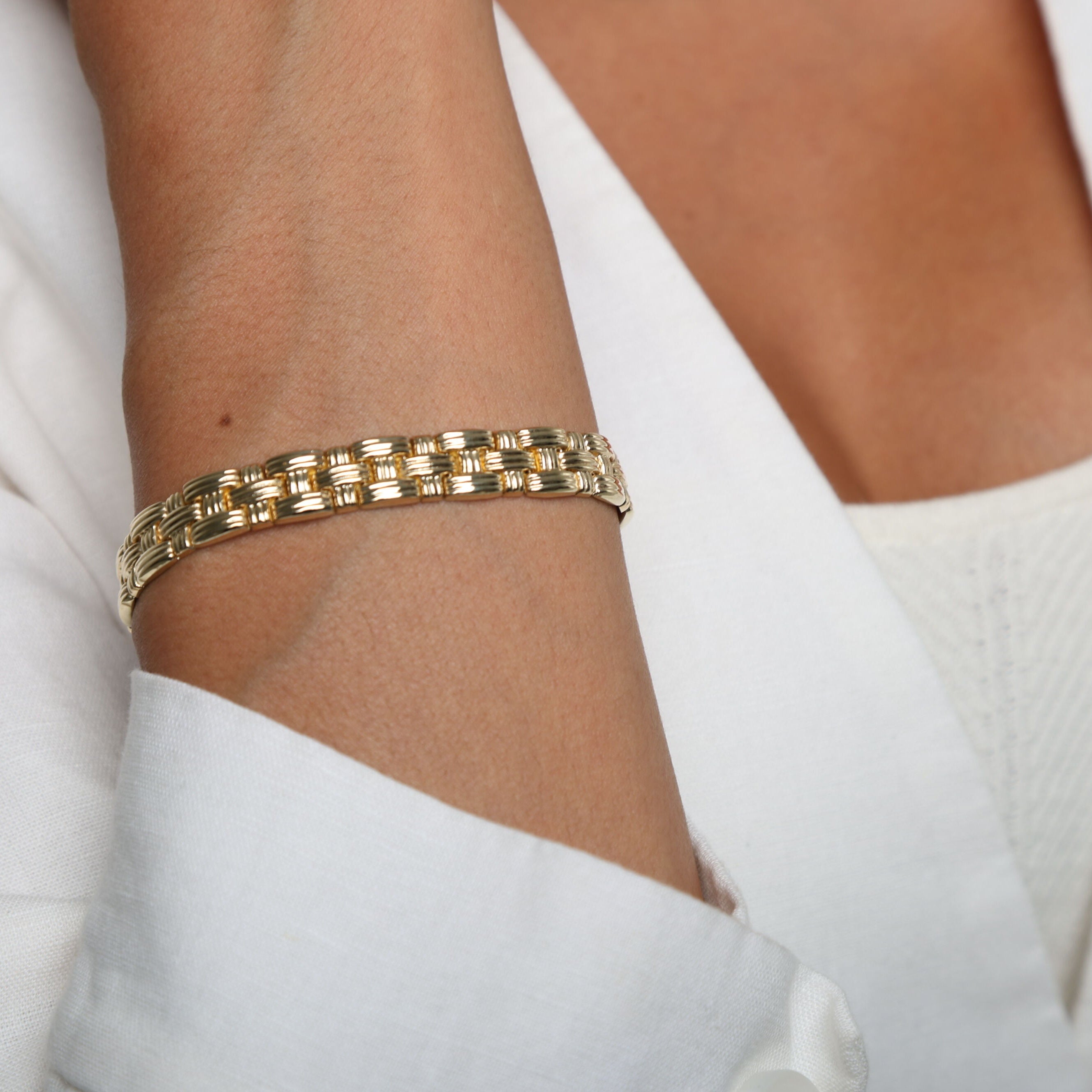 14K Gold Basketweave Bracelet: 9mm Wide - 7.25", Bold and Elegant