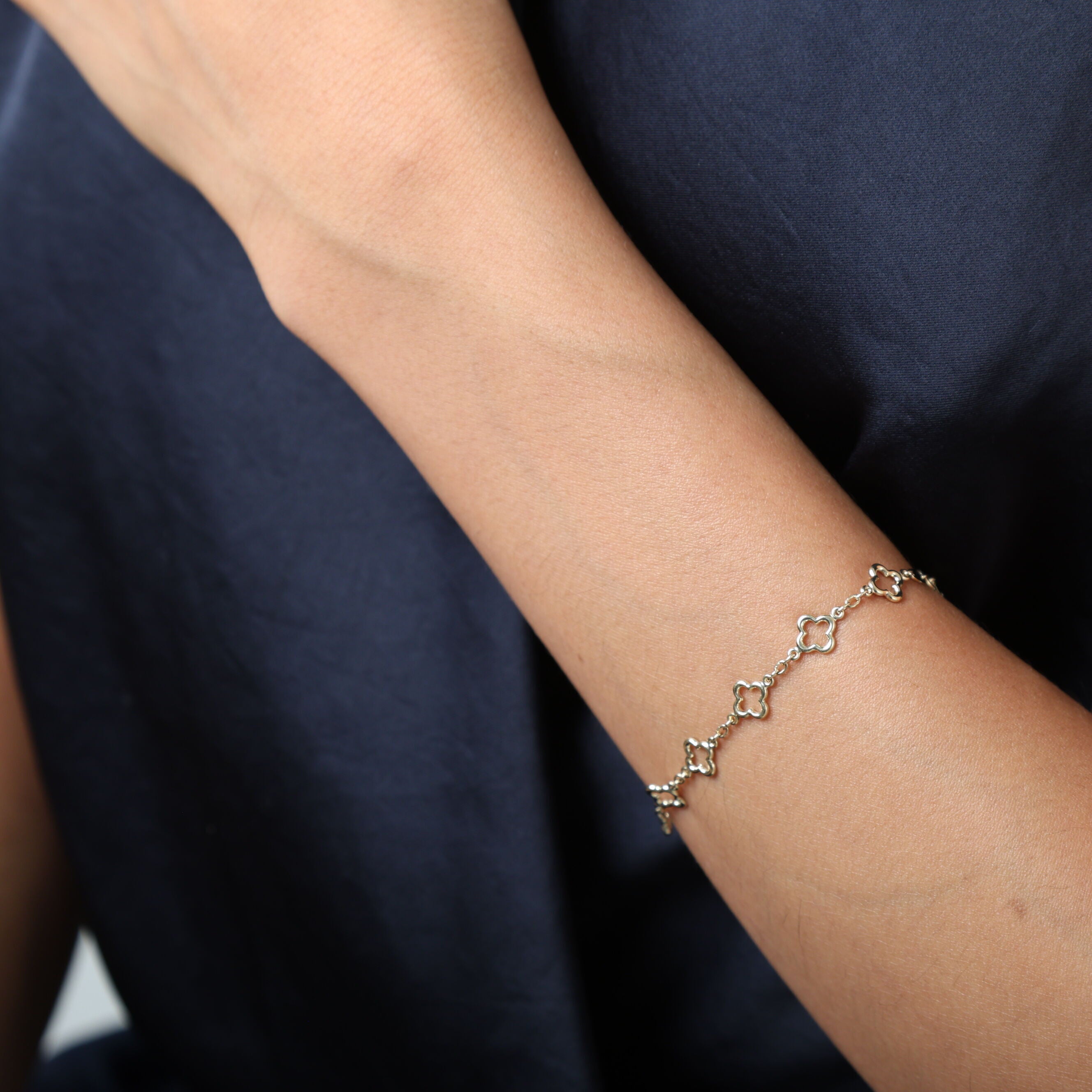 14K Yellow Gold Clover Link Chain Bracelet – Lucky, Elegant, Timeless