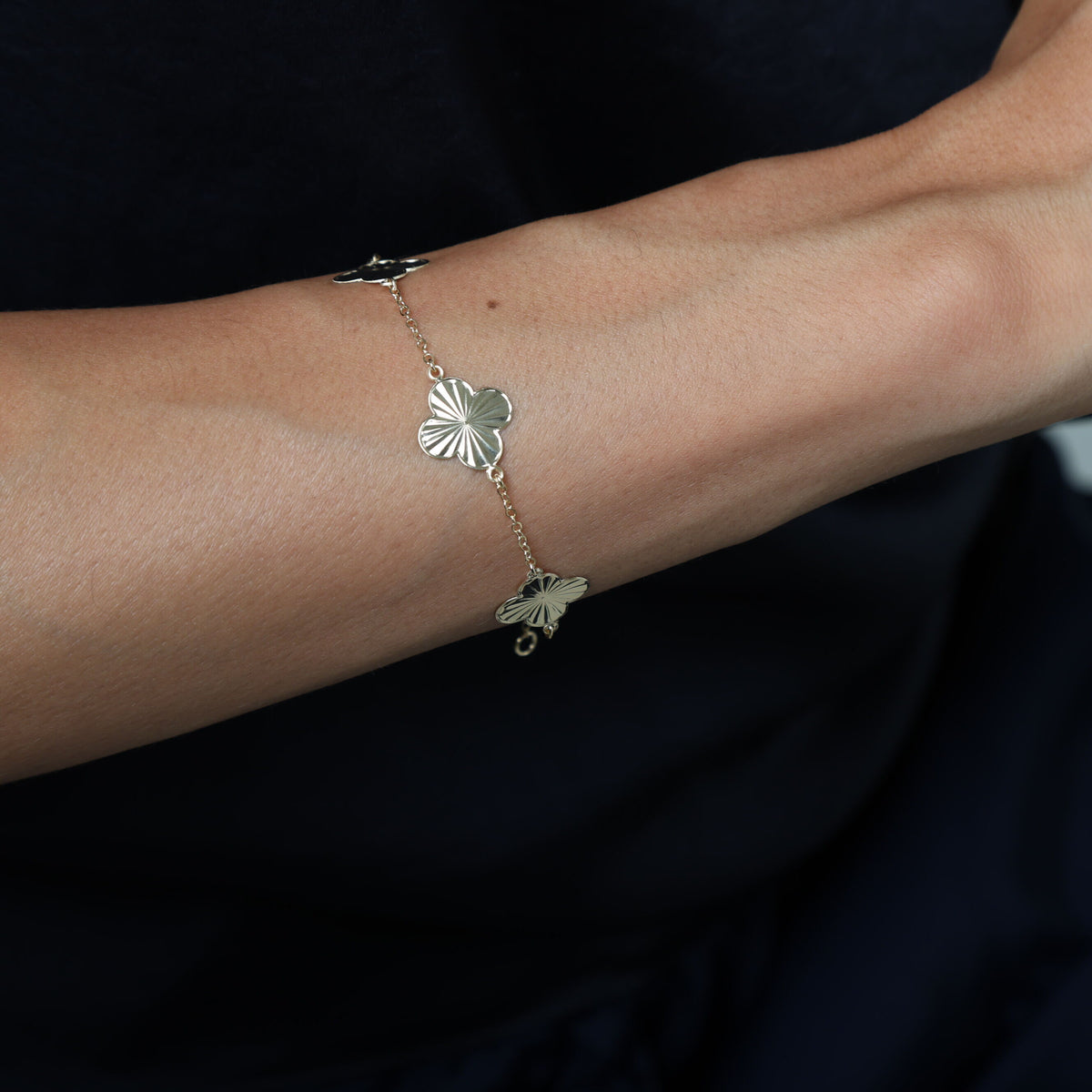 14K Gold Large Clover Station Bracelet Made In Italy