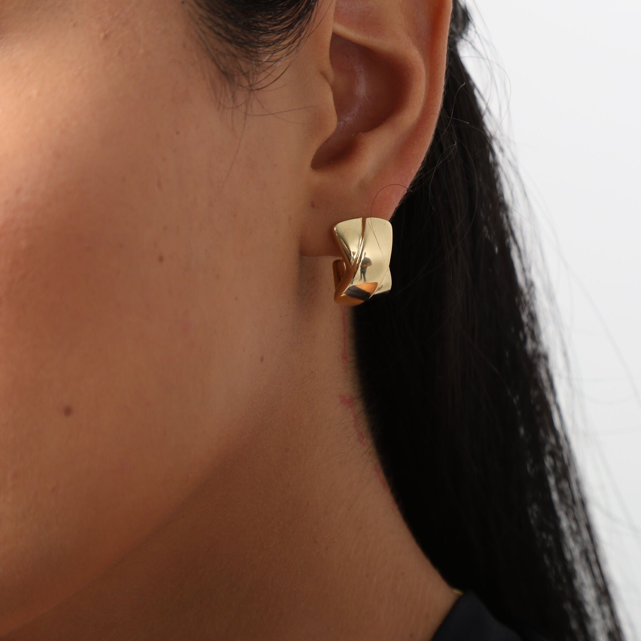 14K Gold Puffed Crisscross X Stud Earrings