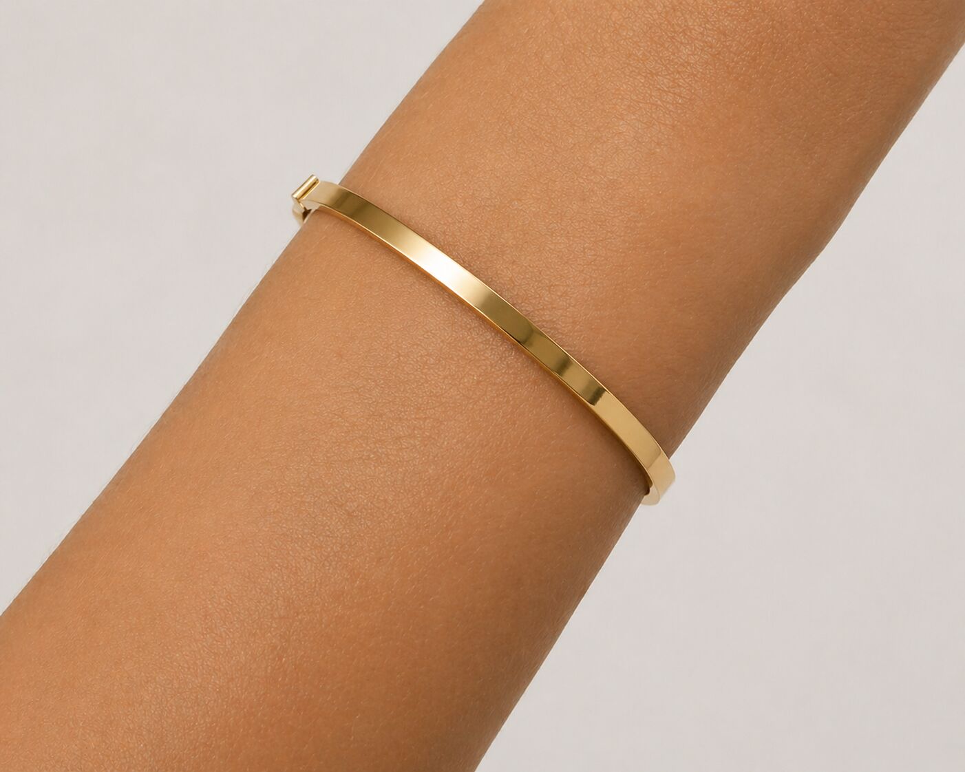 14K Yellow Gold Flat Polished Bangle Bracelet – 4mm, 7.25"