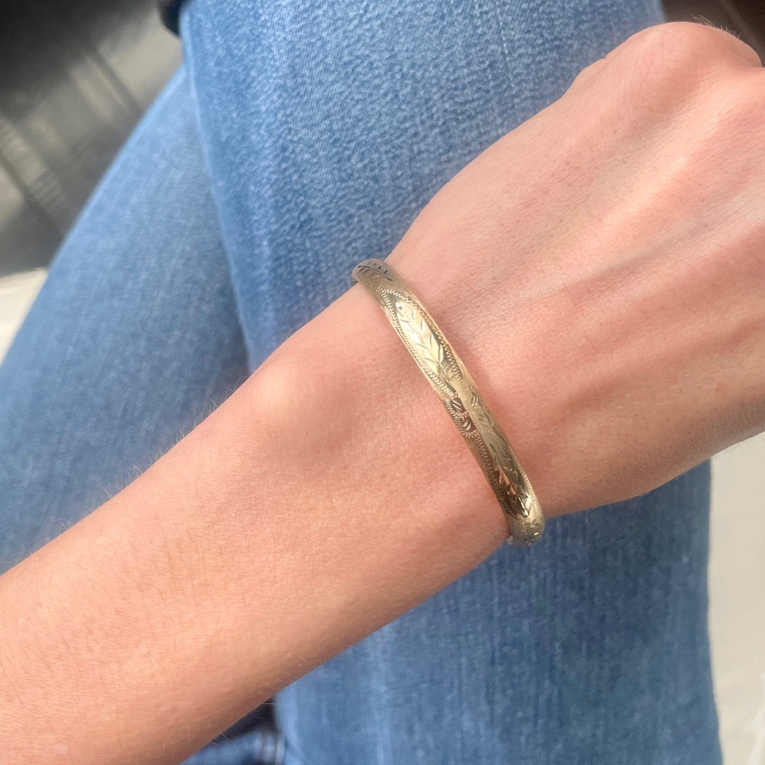 14K Solid Gold Hinged Floral Bangle – Textured, Elegant, Timeless