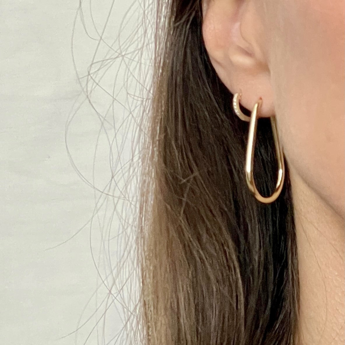 14K Gold Pear Shaped Teardrop Hoop Earrings