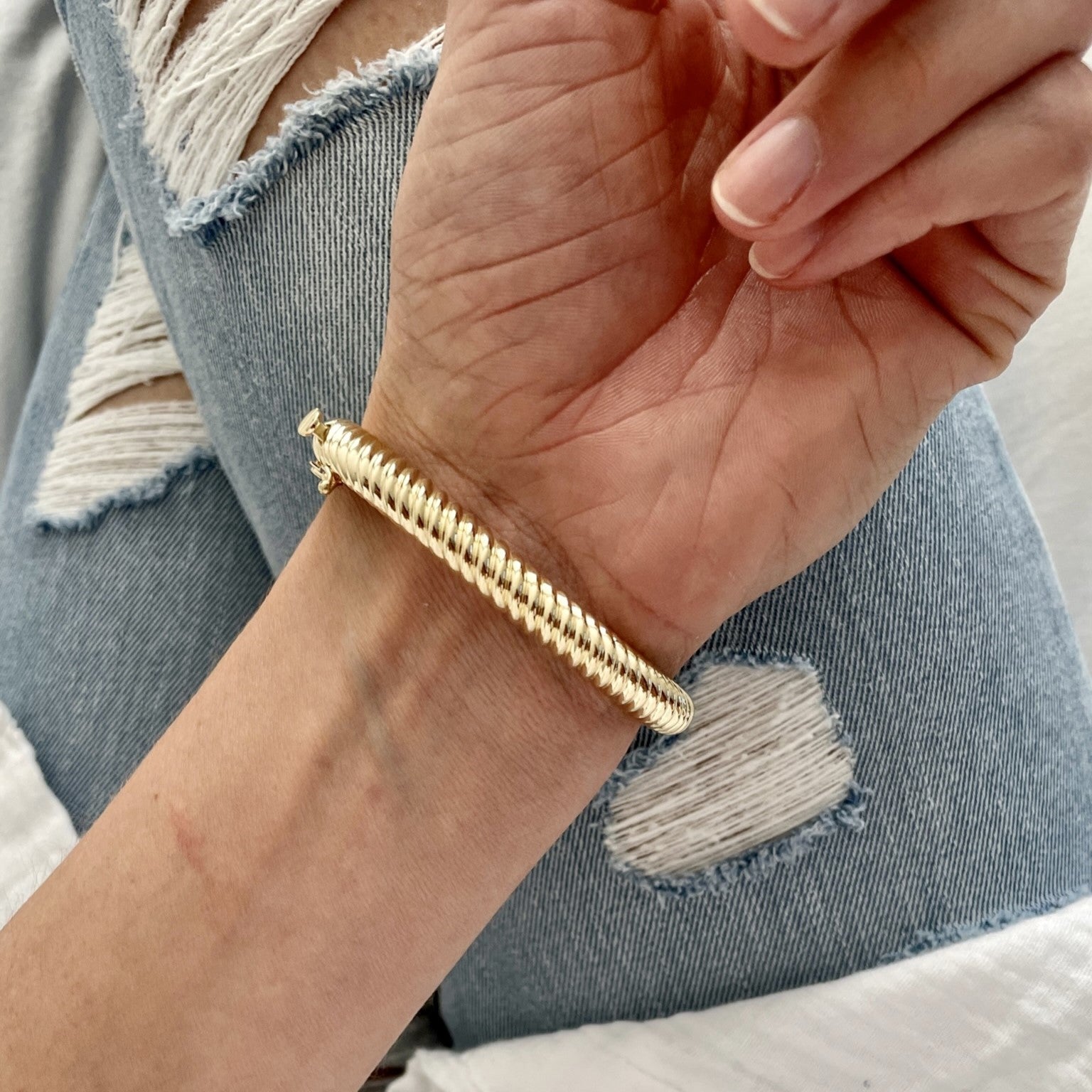 Chunky 14K Gold Twist Cable Bangle
