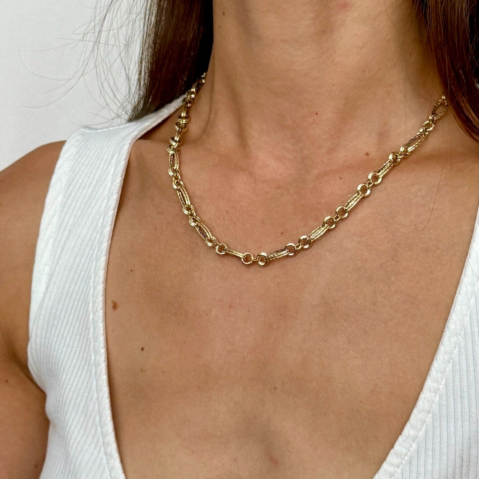 14K Gold Twisted Oval And Round Double Link Necklace