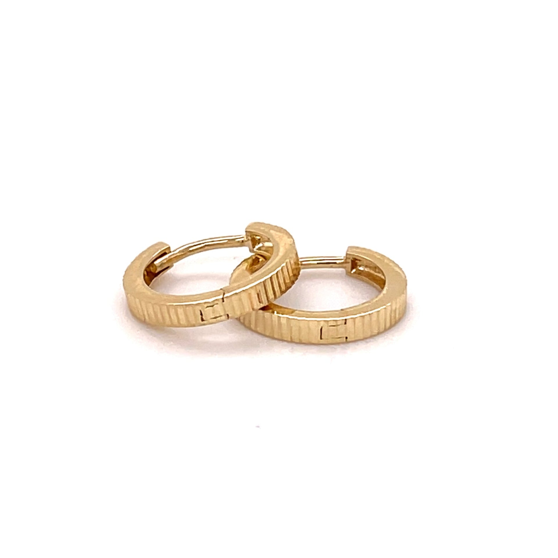 14K Gold 11mm Ribbed Huggie Earrings