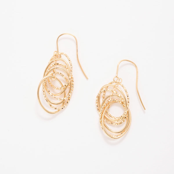 GJEC079M - Link Earrings in Black