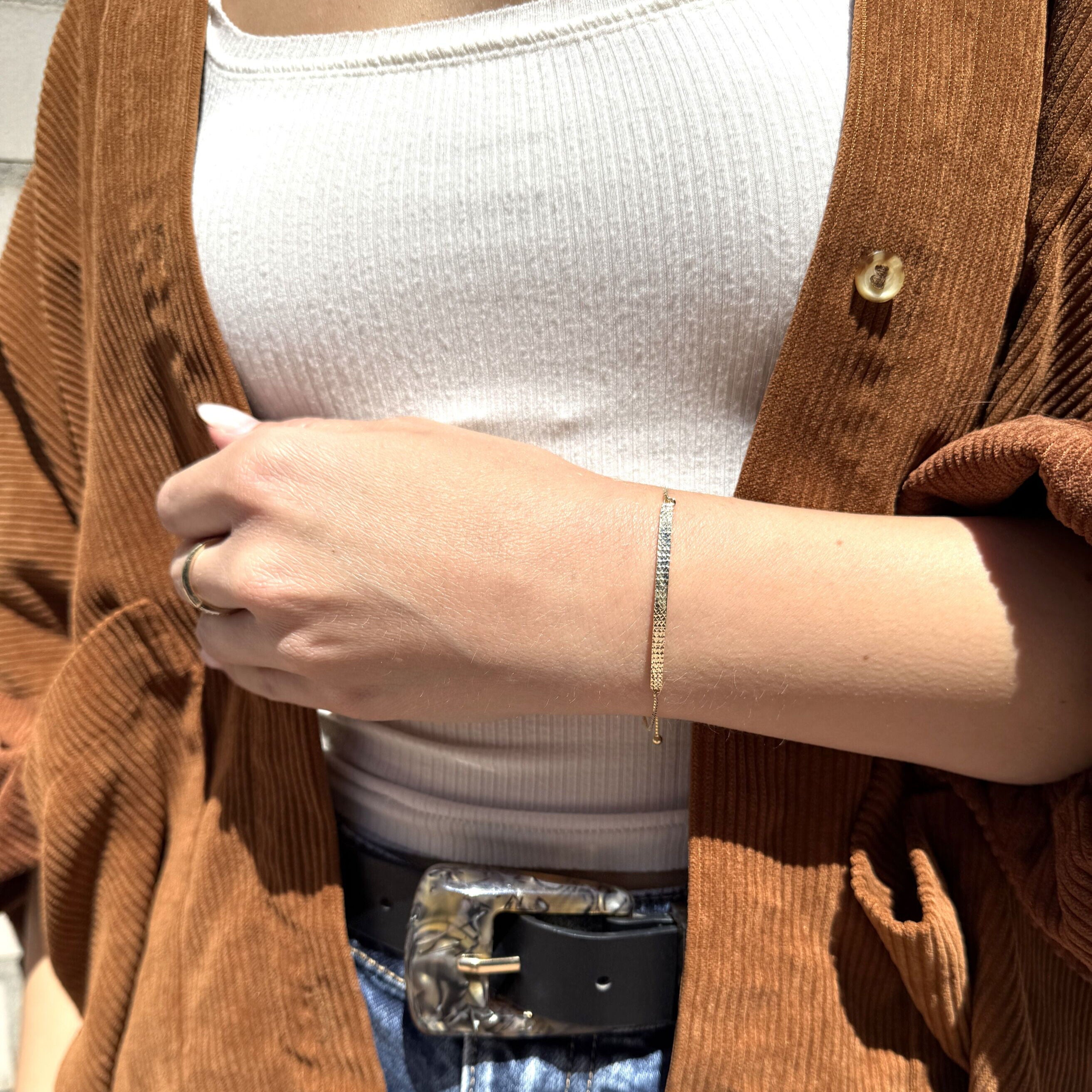 14K Gold Textured Curved Bar Friendship Bracelet