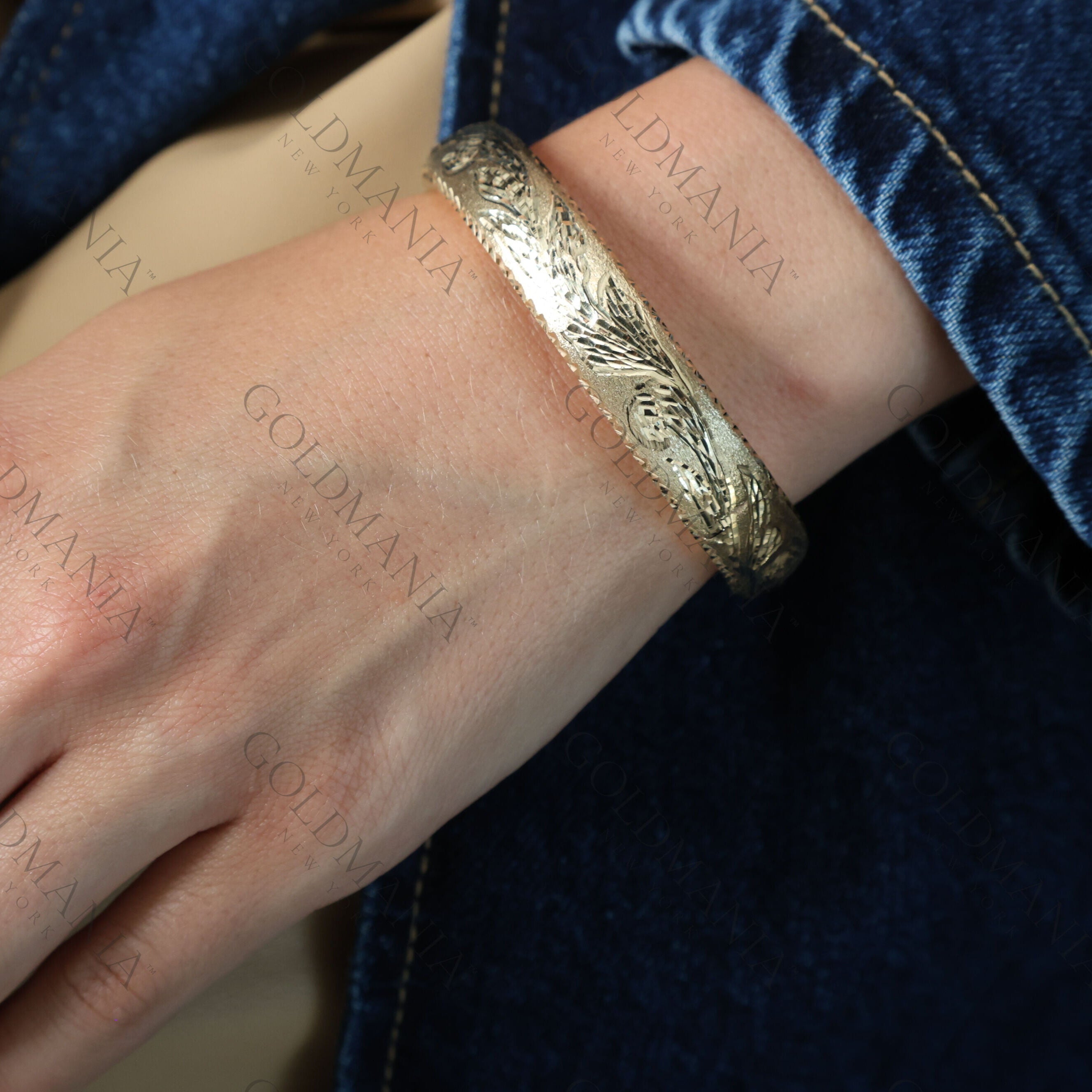 14K Gold Chunky Textured Satin Bangle