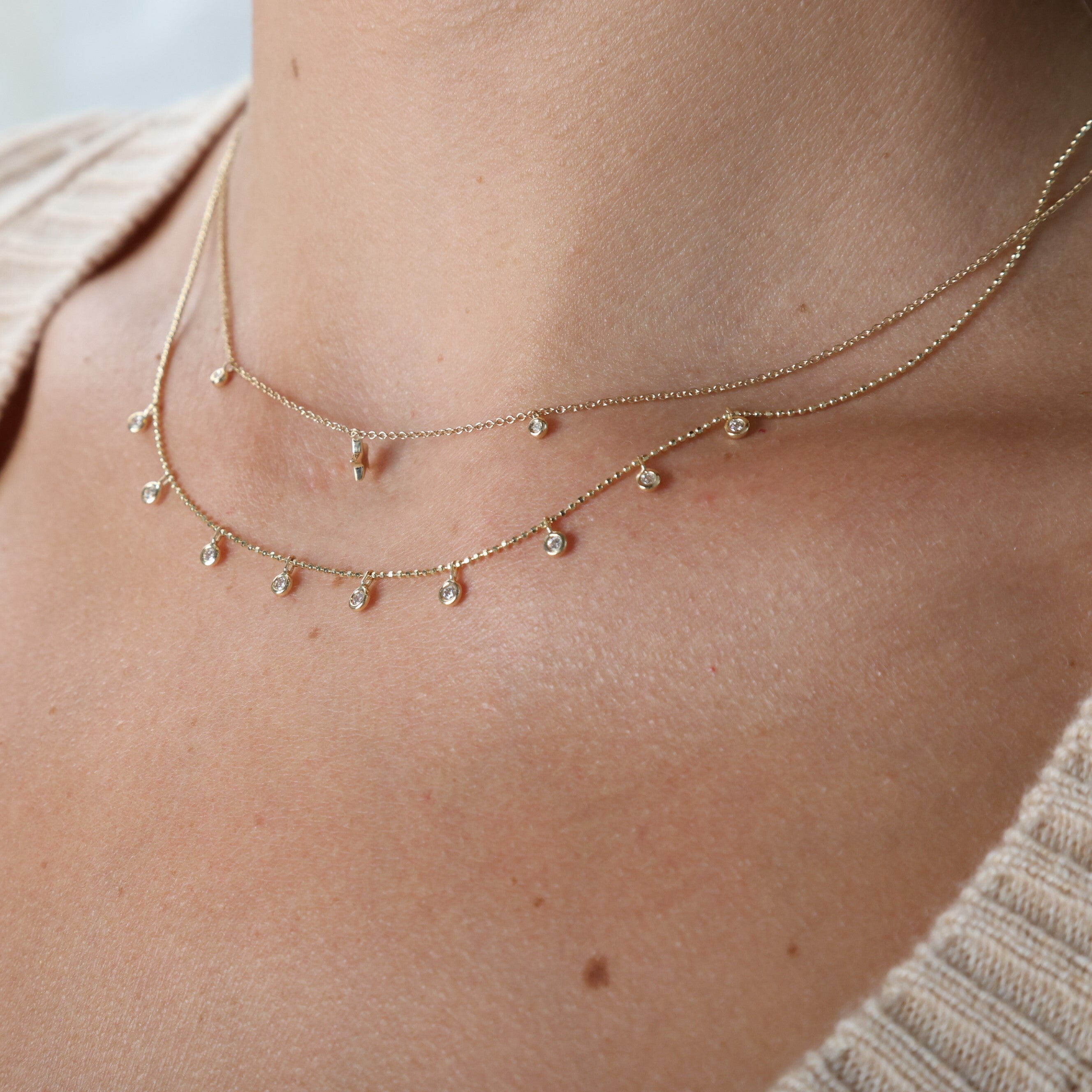 Dangling Diamond Necklace In 14K Gold 