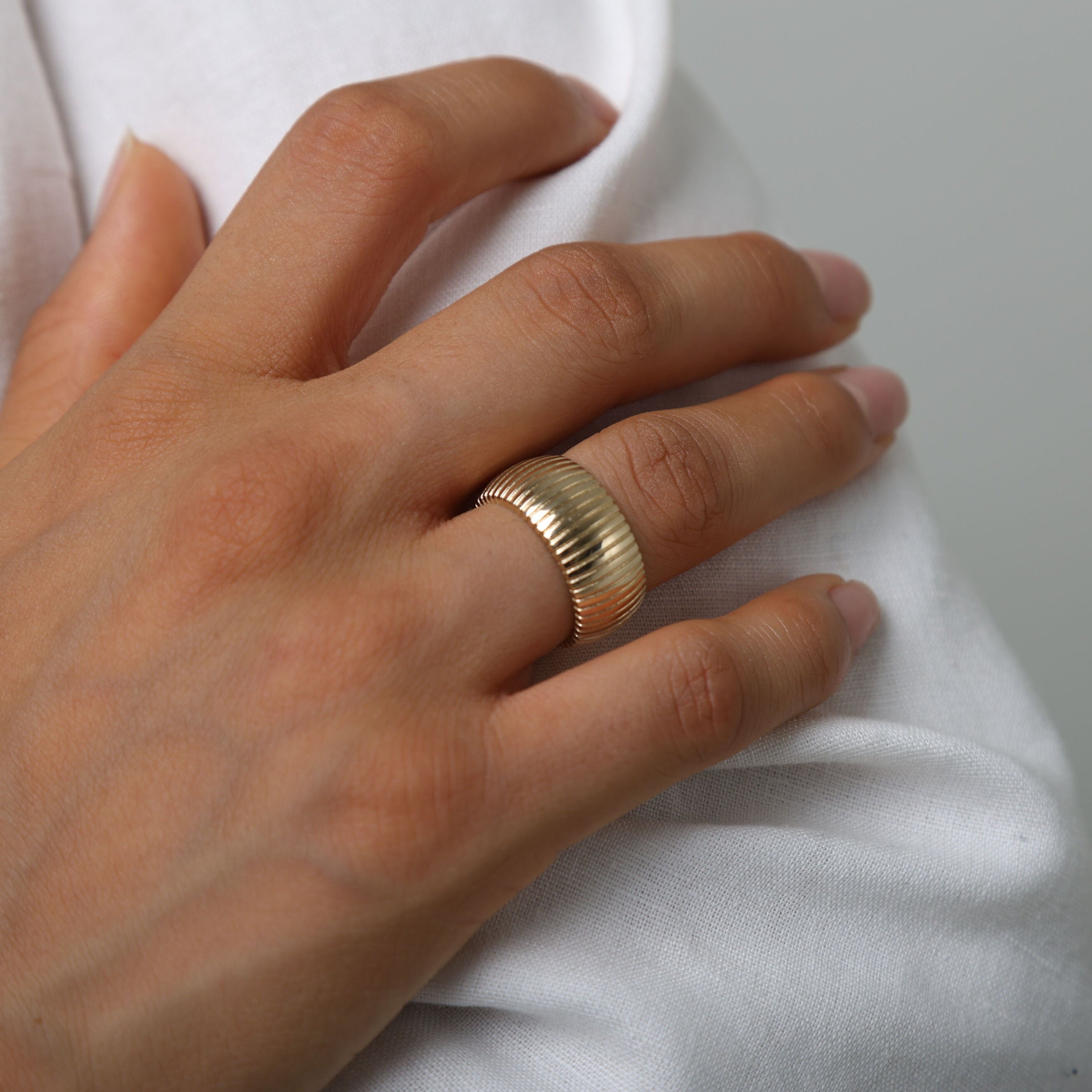 14K Yellow Gold Chunky Tubogas Ribbed Ring