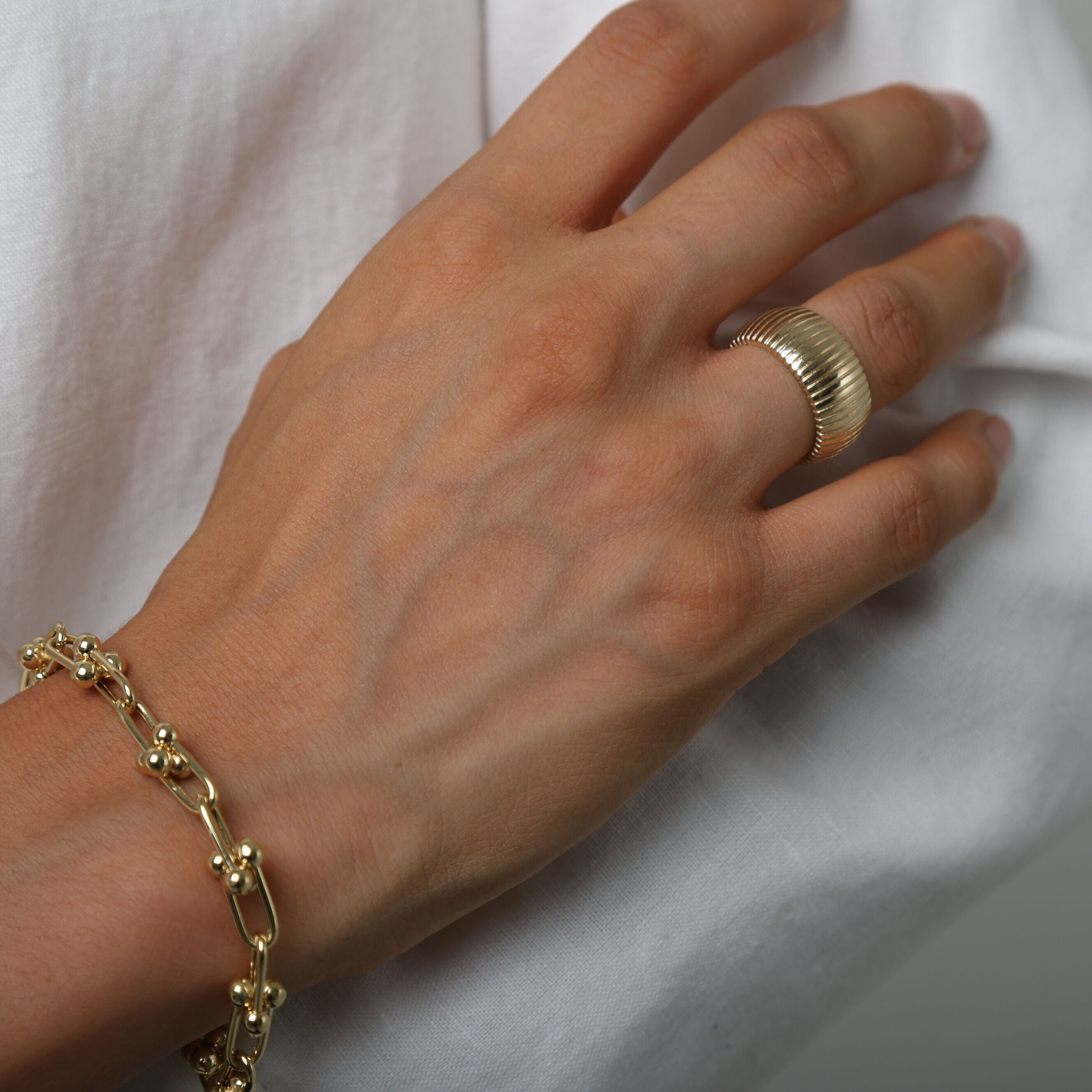 14K Yellow Gold Chunky Tubogas Ribbed Ring