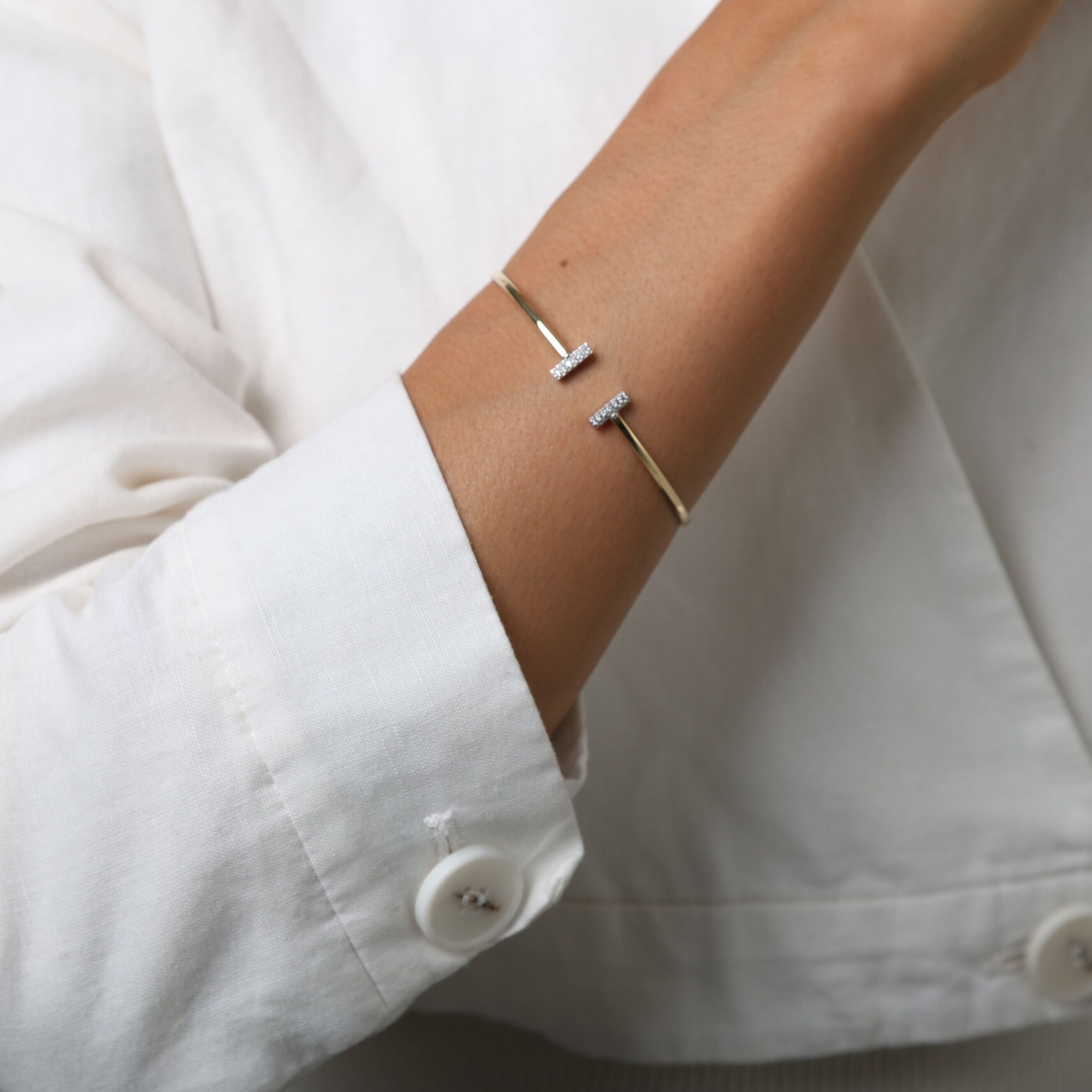 14K Gold & Diamond T-Bar Cuff Bangle Bracelet