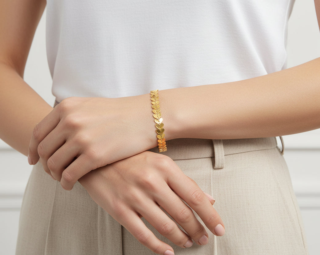 14K Solid Gold Heart Leaf Link Chain Bracelet – Polished, Elegant, Durable